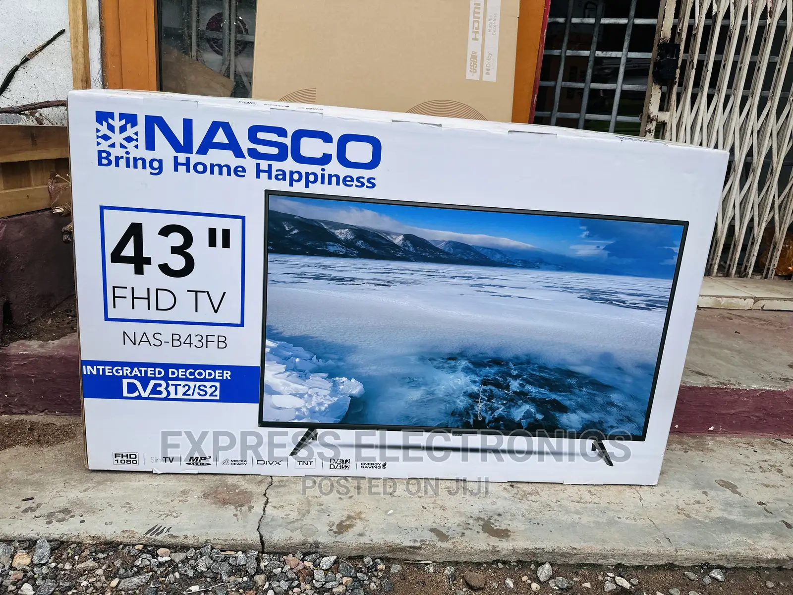 Cinematic Commander Nasco FHD Satellite 43”