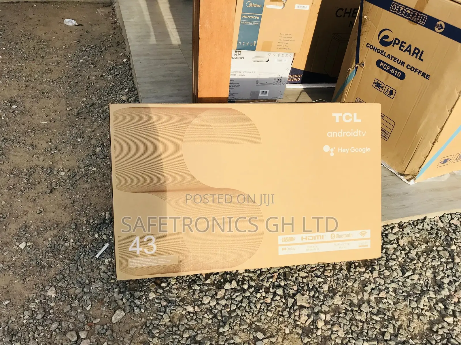  TCL S5400 a Glossy LED 43 Inches Black Digital Satellite