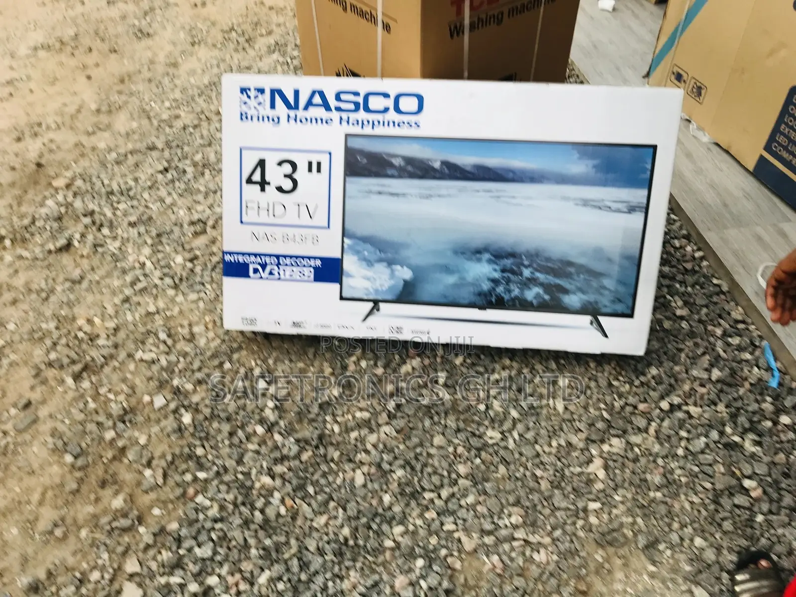 Glossy LED Nasco Black Satellite Digital 43 Inches Tv