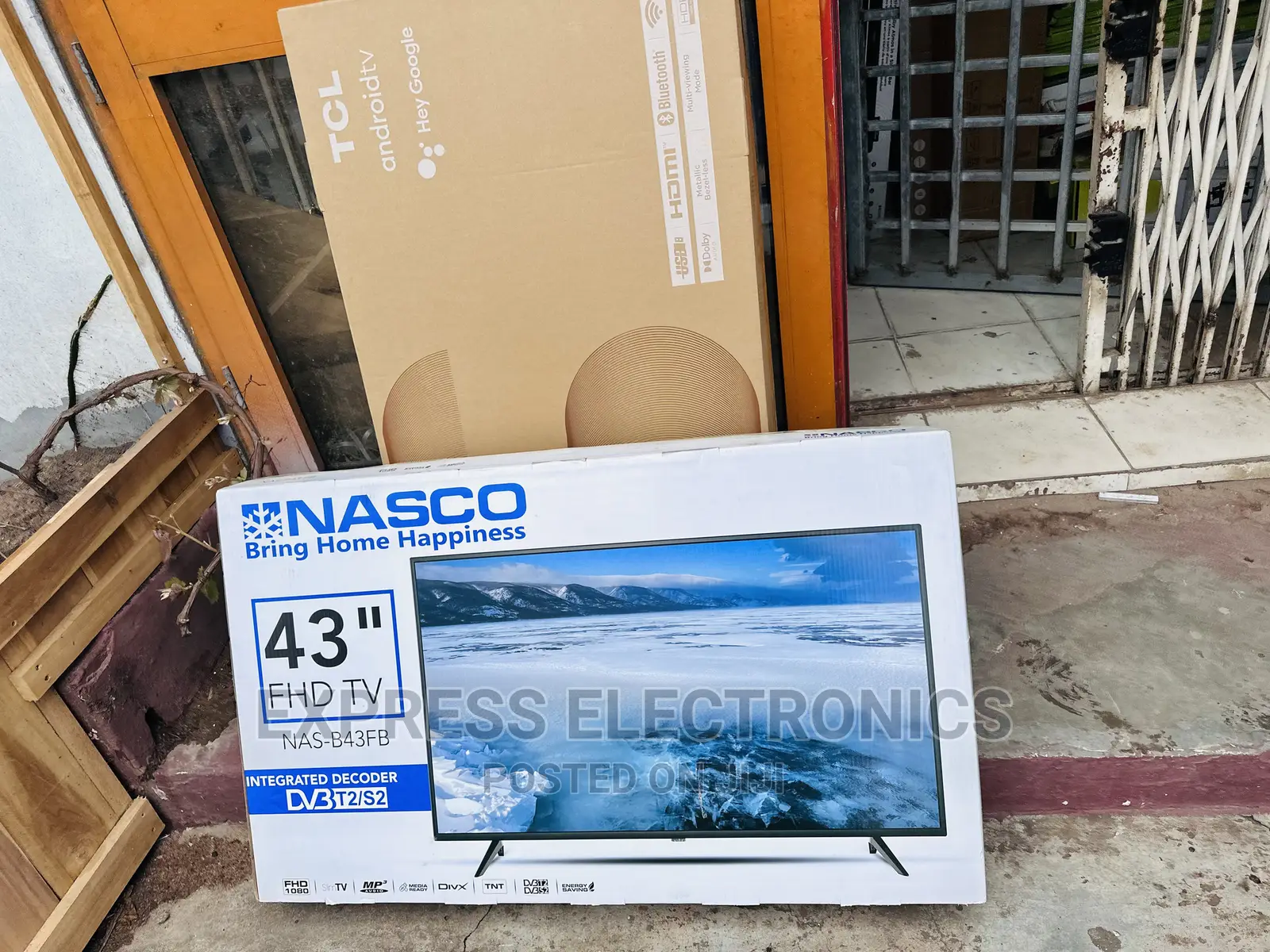 Ultra Modern 43”Satellite Digital Tv FHD Nasco