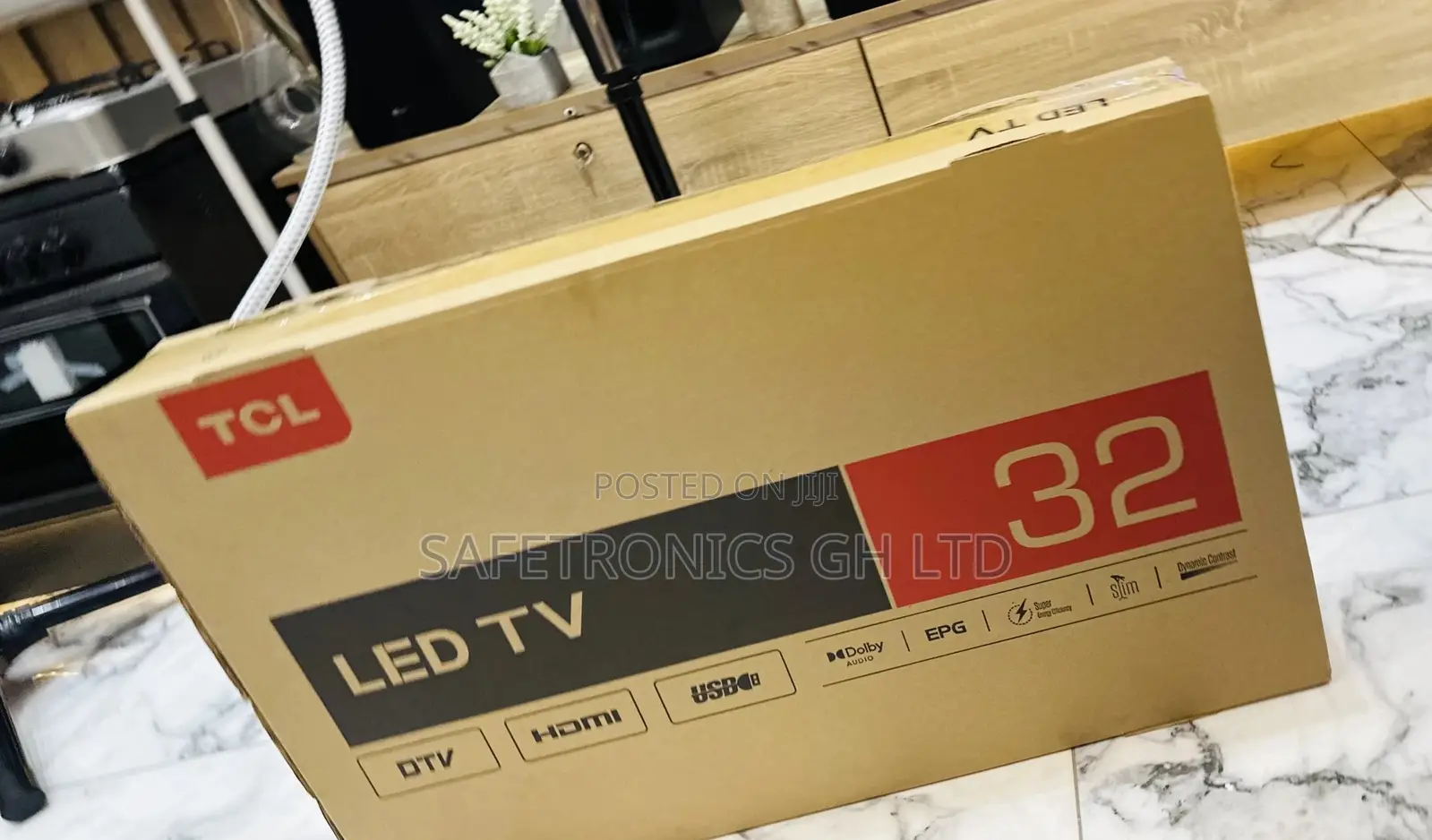 Full HD Digital TCL D3200 32 Inches Glossy LED Digital Tv