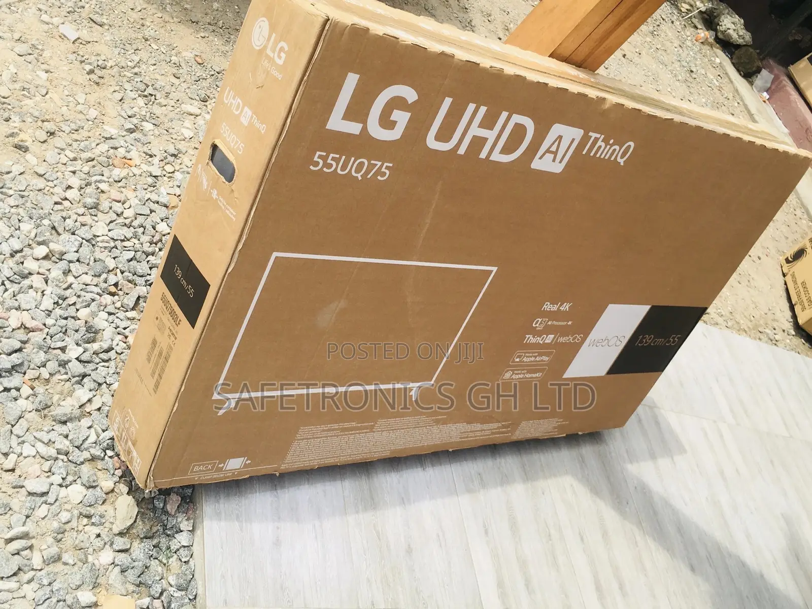 Glossy LED Lg UQ75  Electric Black 55 Inches Tv