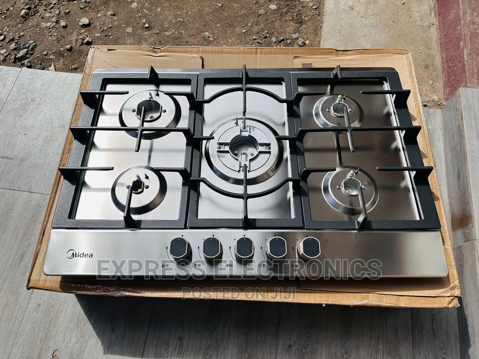 Classy Sleek Sliver Gas Cooker 5burner 90G50ME Midea