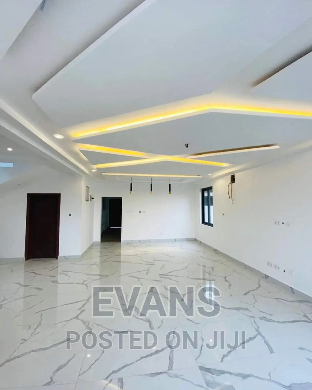 Expert in P.O.P, Skimming, Painting, Graphiato,Tv Designs