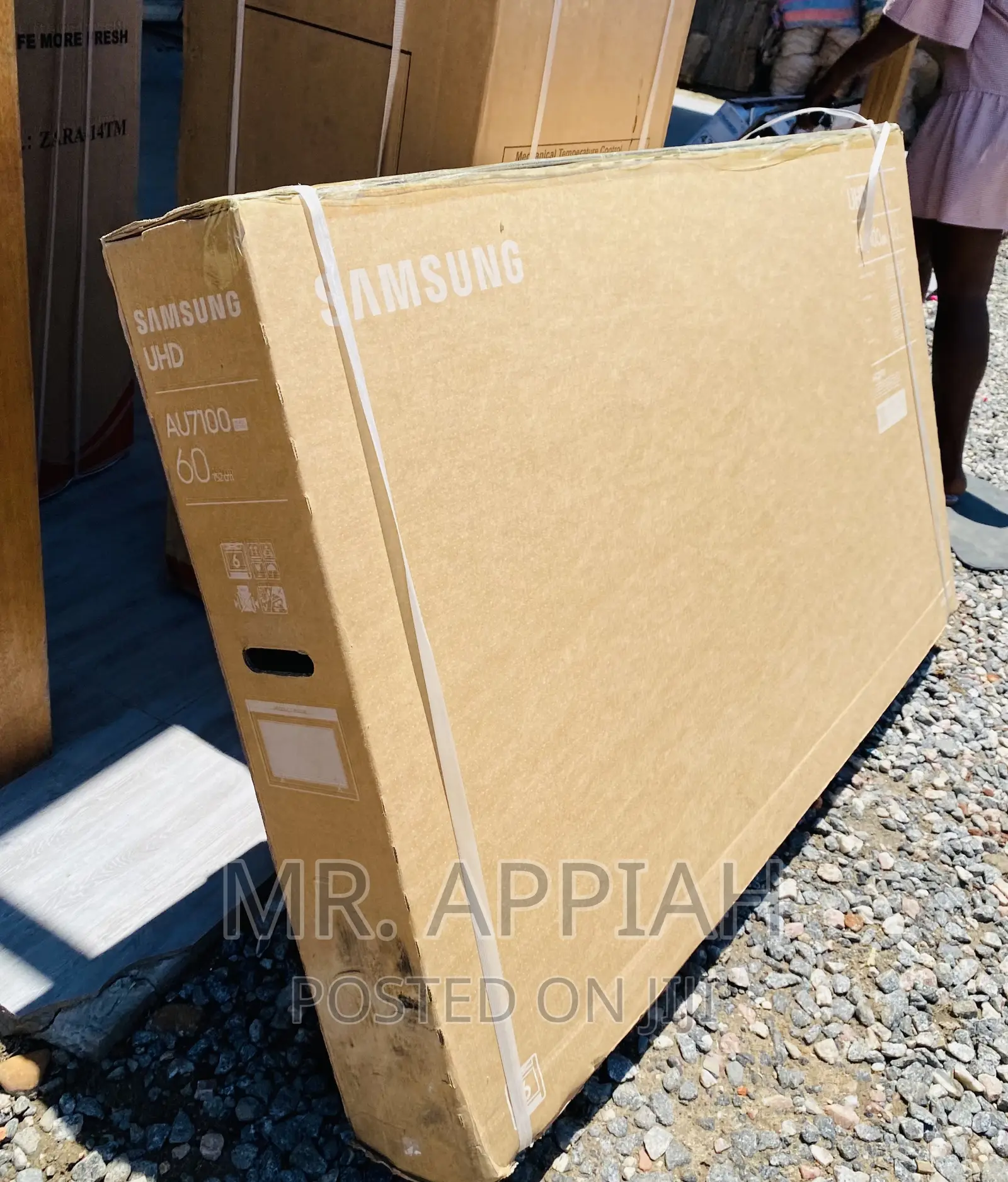 Reliable Samsung 60AU7172 60 Inch Uhd Crystal Tv(Black).