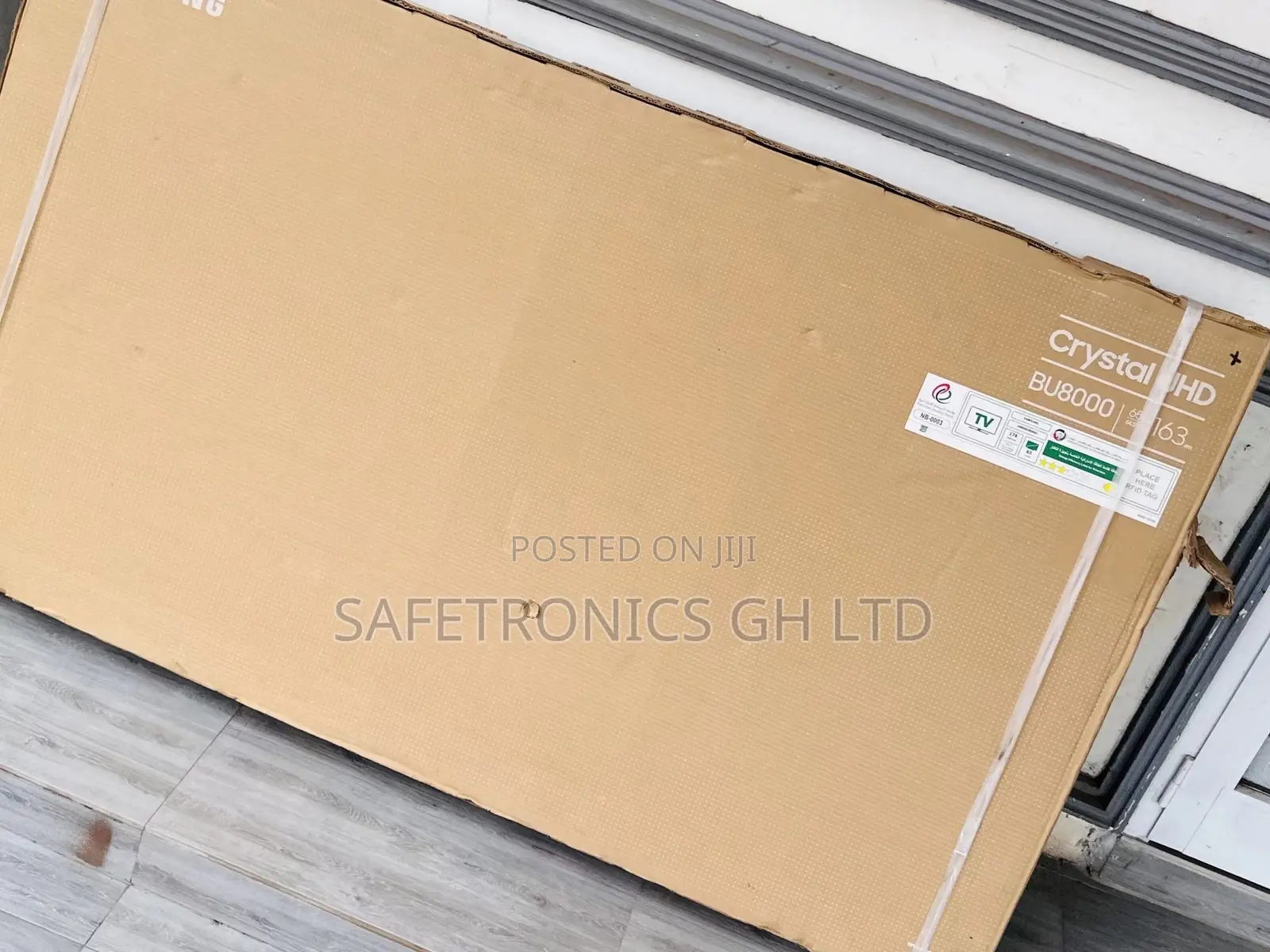 65 Inches Glossy Black UHD Smart Samsung Ultra Tv