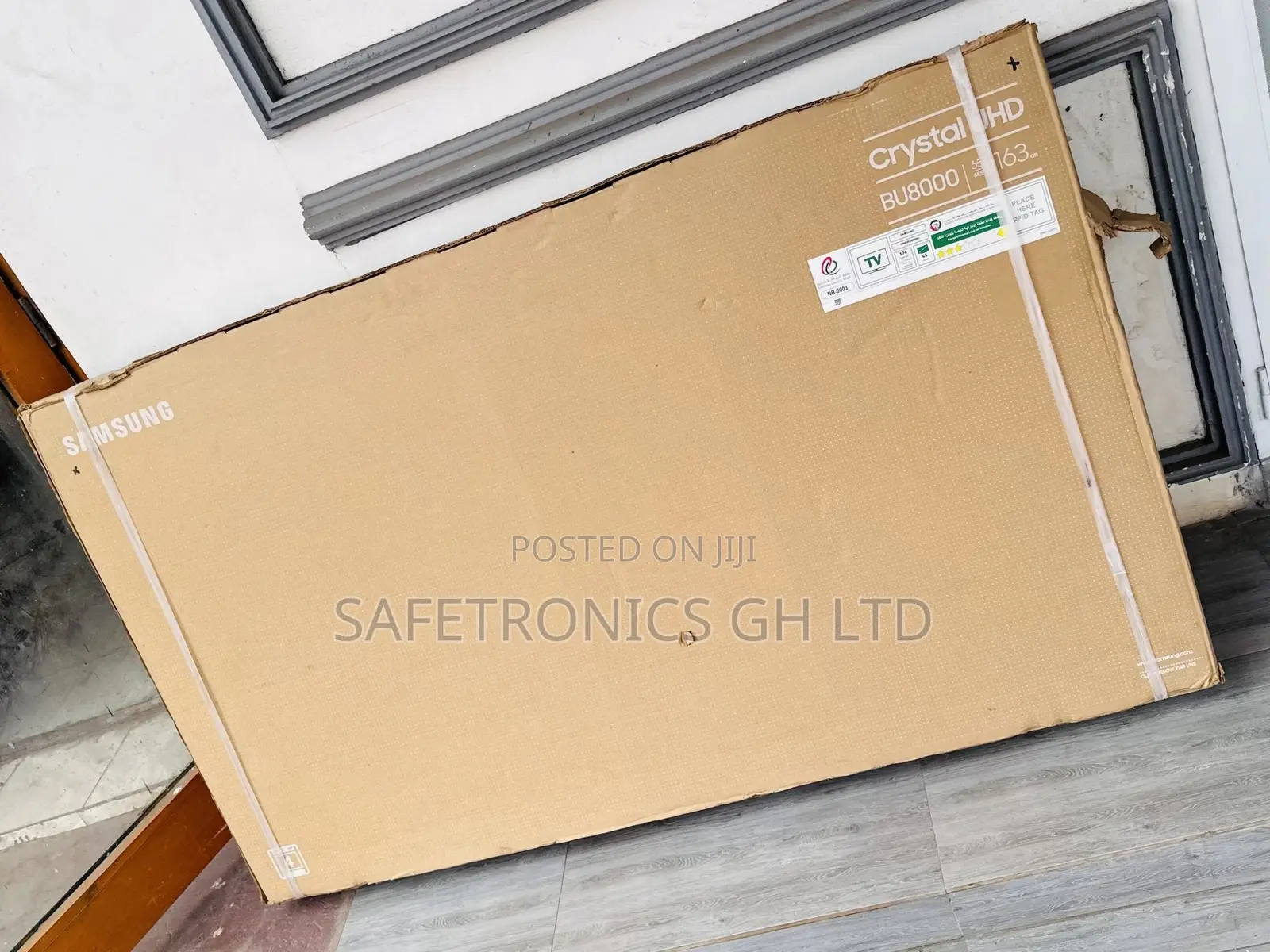 65 Inches Glossy Black UHD Smart Samsung Ultra Tv