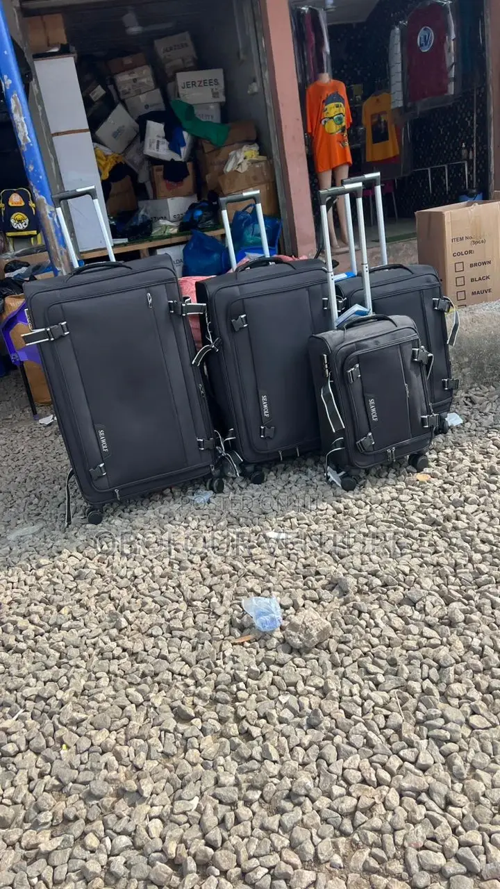 Quality Material Luggage Very Strong and Very Good Quality,Black Bbssy
