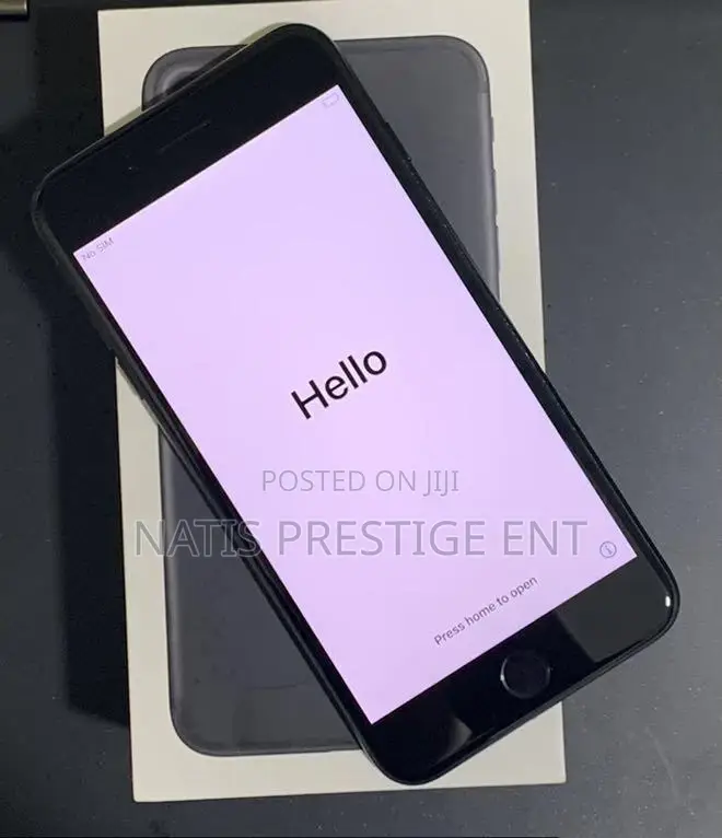 New Apple iPhone 7 Plus 32 GB Black