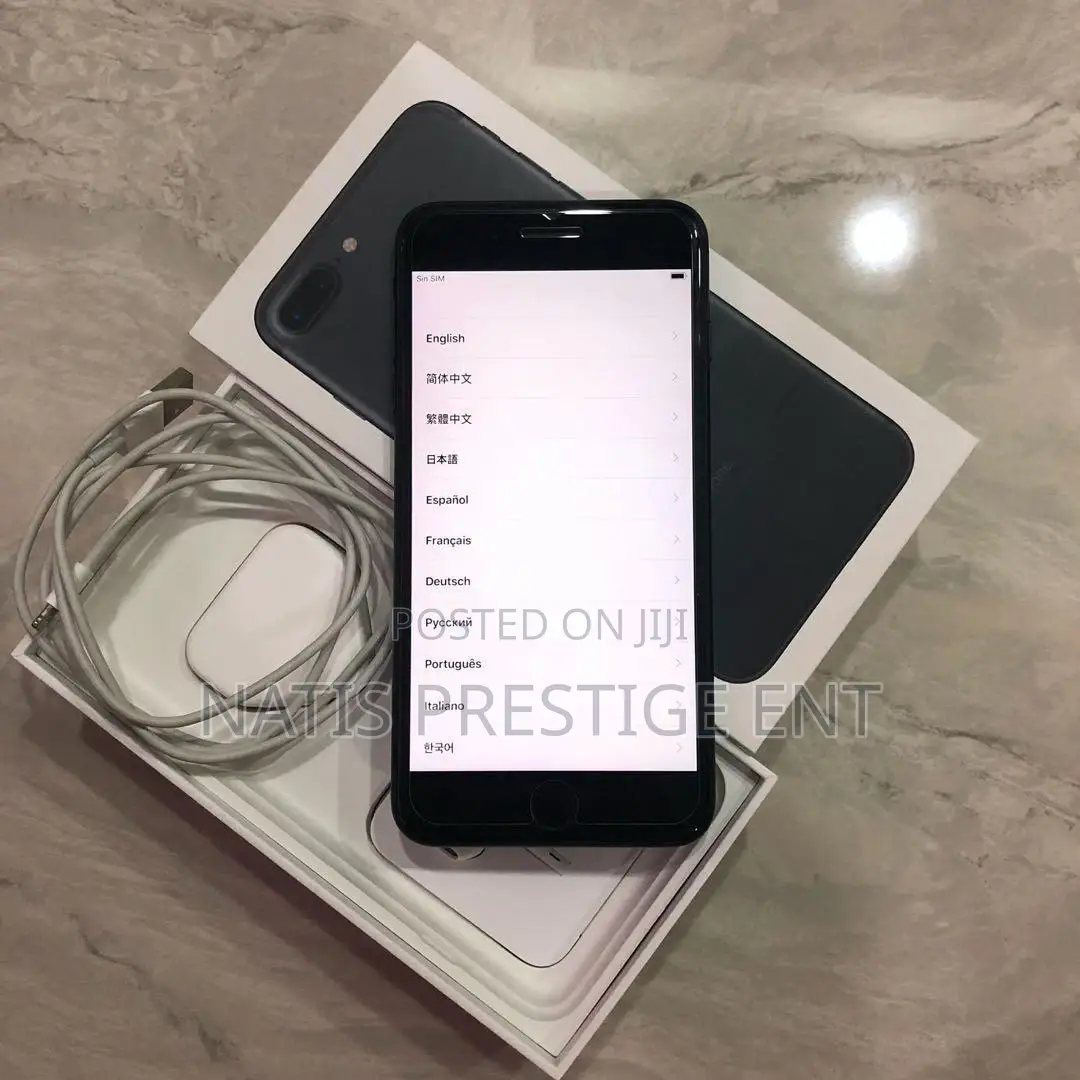 New Apple iPhone 7 Plus 32 GB Black
