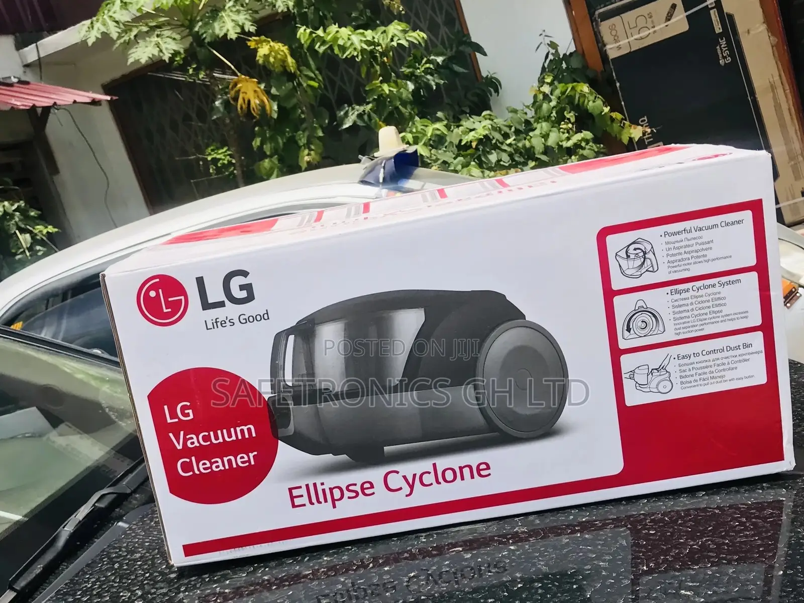 Electric 2000W Lg Red/Black Vacuum Cleaner Vc5420nntr 