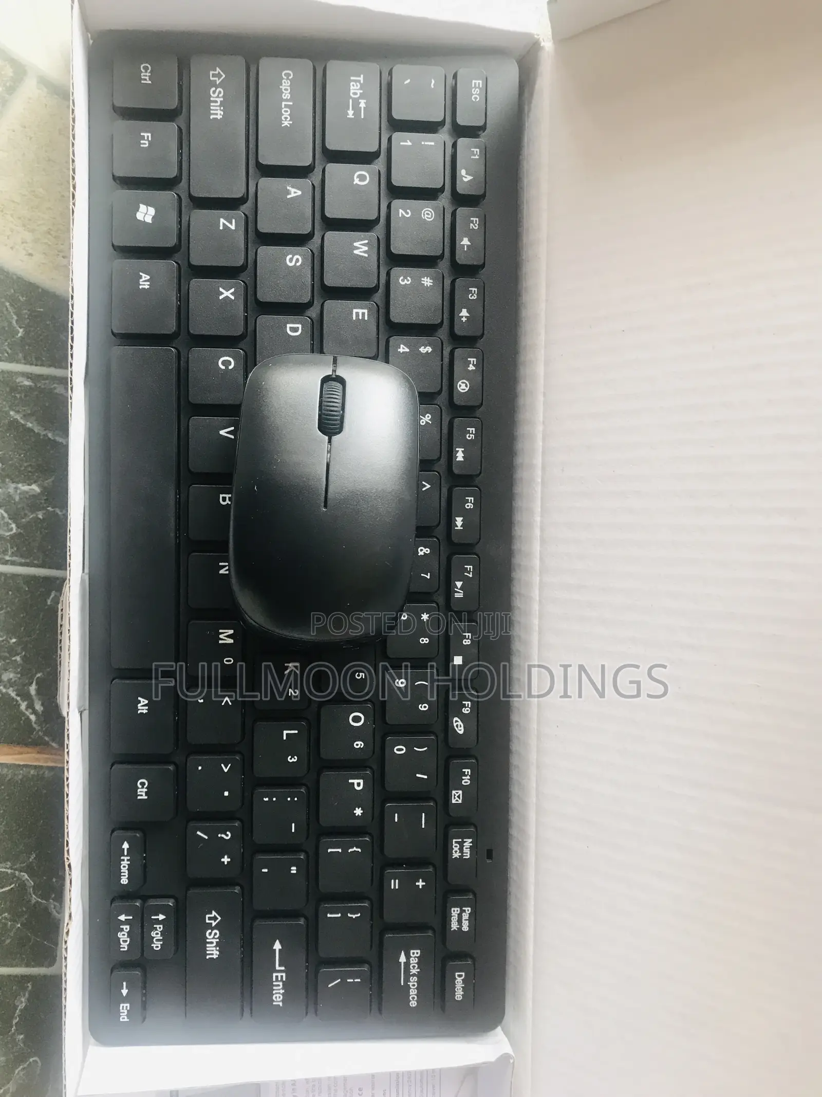 Mini Wireless Keyboard and Mouse With Dust Cover Black
