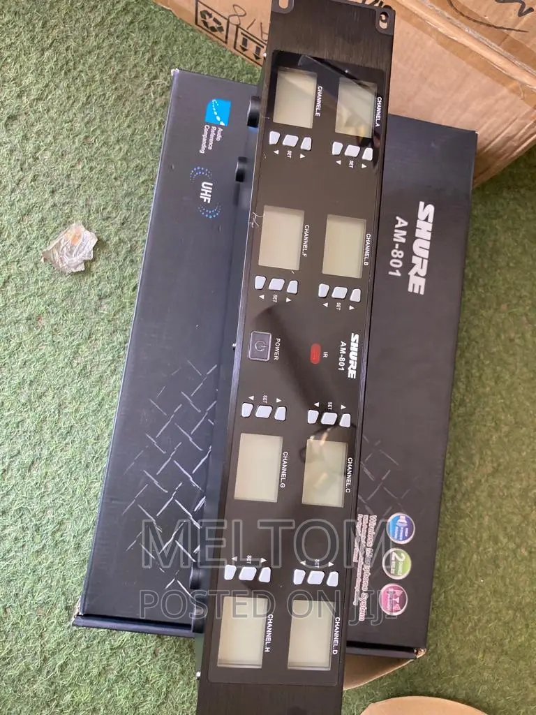 Shure Am-801 8in1 Cordless Microphone