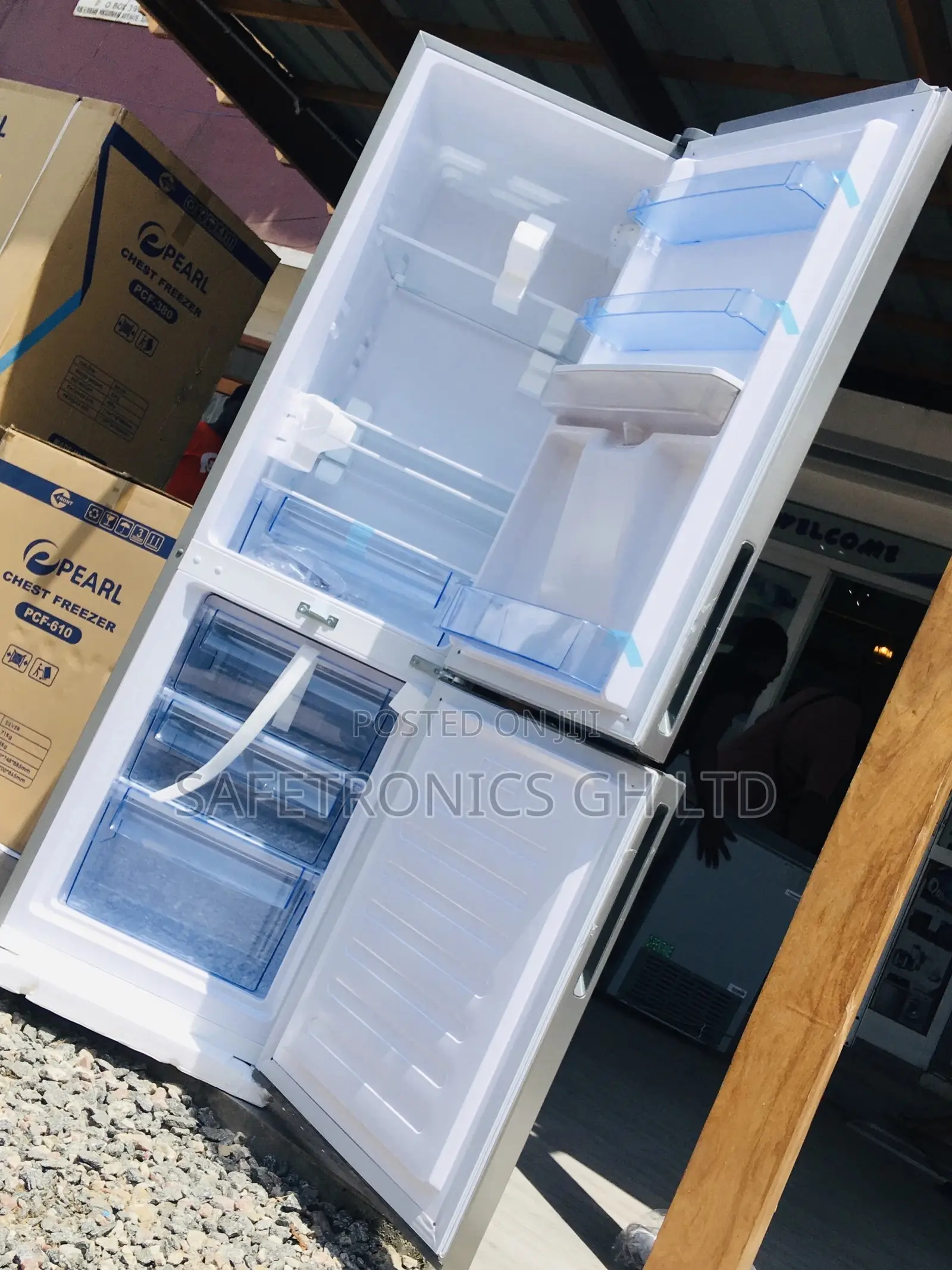 Doubledoor Pf-300bwd 251 Liters Bottomfreezer Fridge