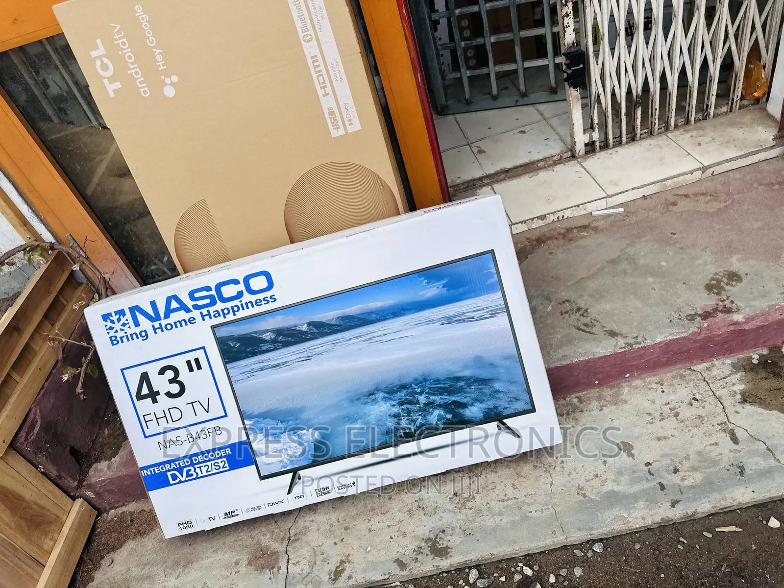 Cinematic Edge Slim FHD Satellite Nasco 43”
