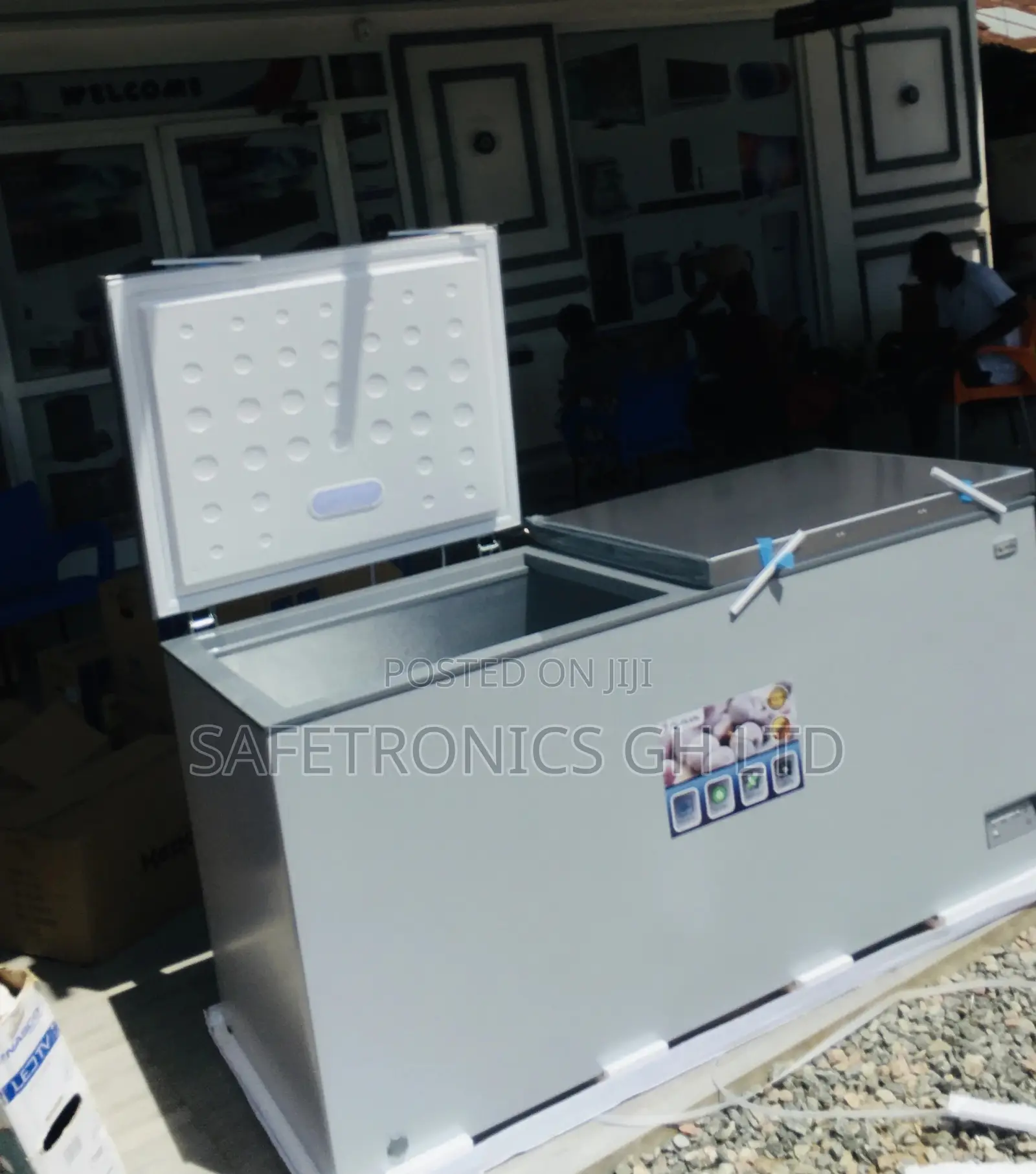 Gray 518 Liters  PCF-610 Doubledoor Chestfreezer Pearl 