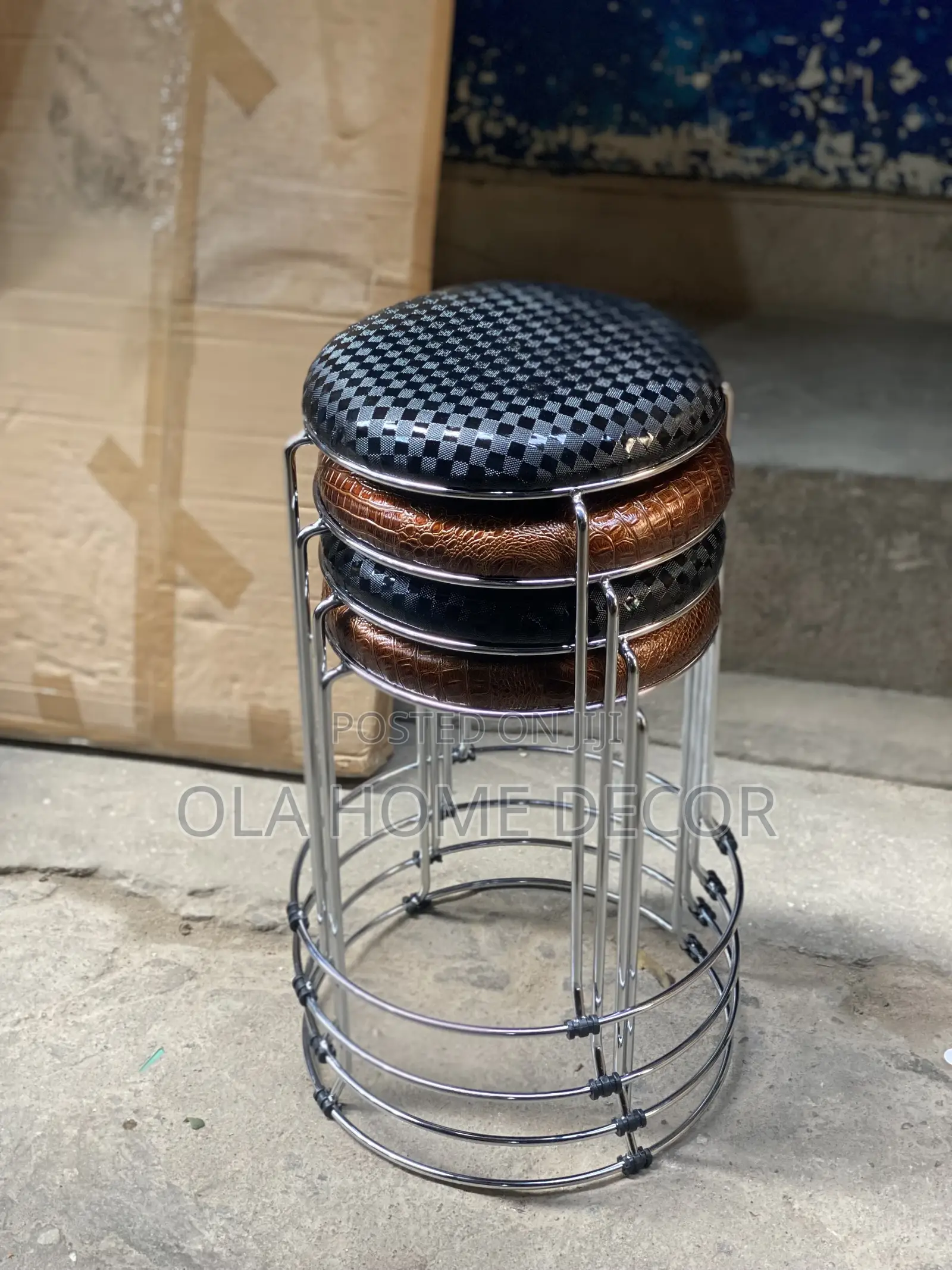 Chair ( Round Metal Chair )