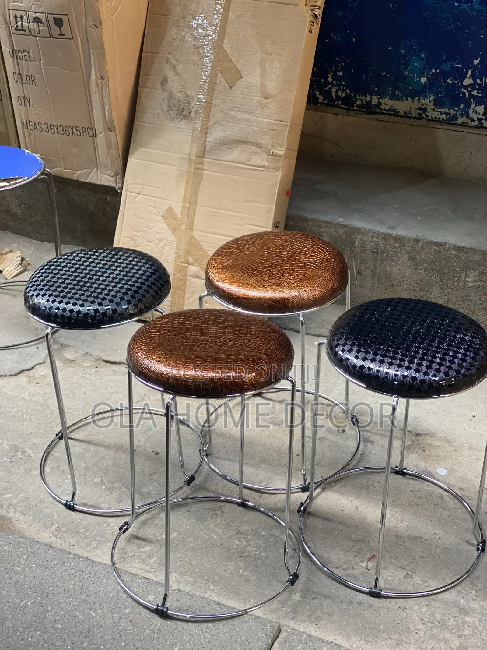 Chair ( Round Metal Chair )