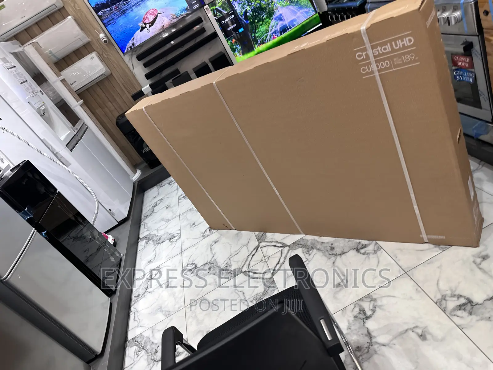 Samsung 2023 Model UHD Smart Series 8 75”Cu8000