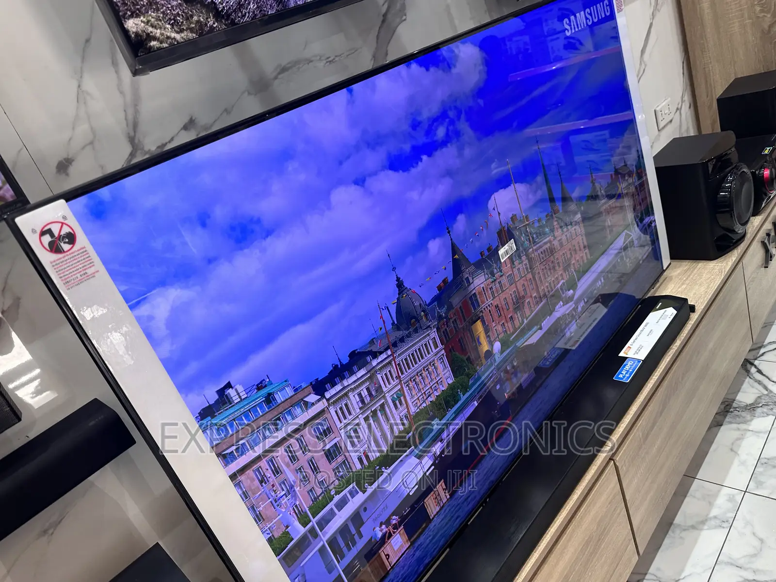 The Mega Screen Marvel Samsung UHD Smart 55”Cu7000 Tv