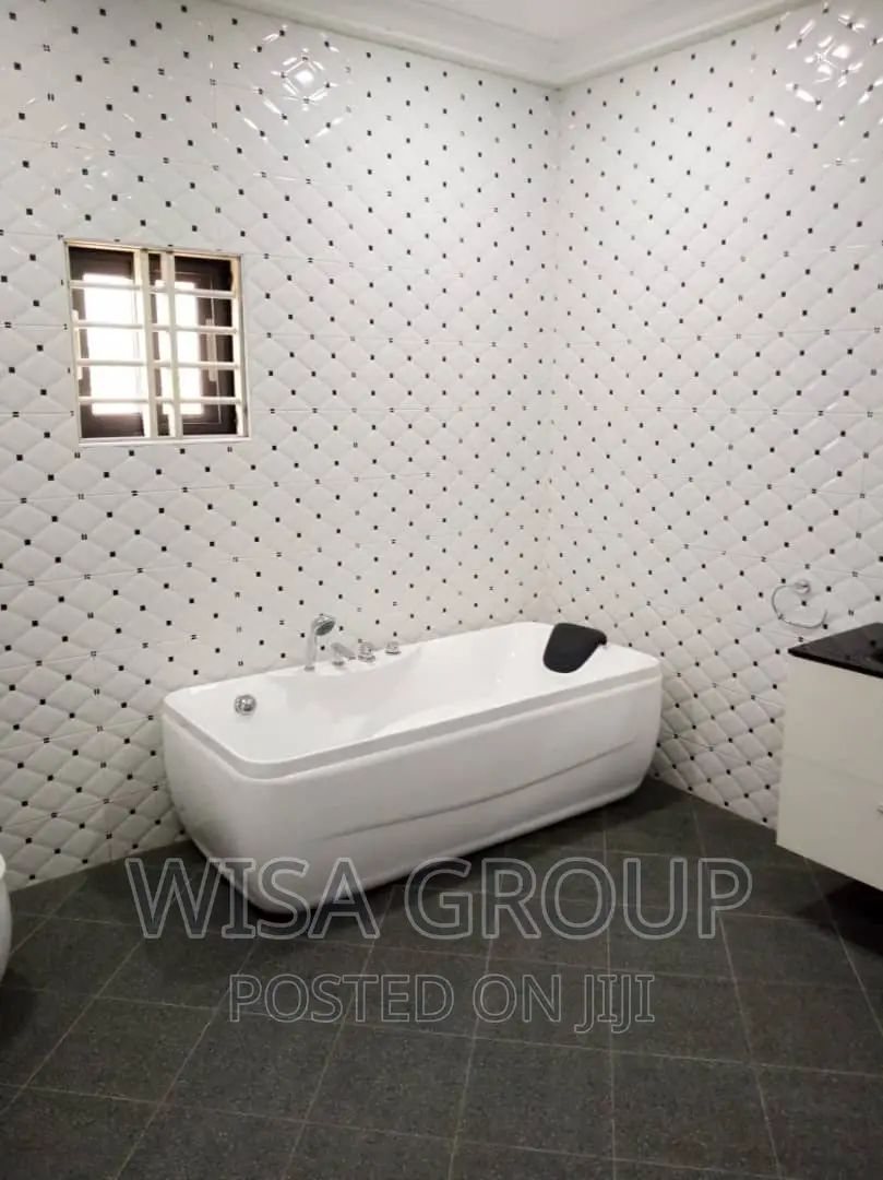 4bdrm Duplex in Wisa Groups, Accra Metropolitan for sale