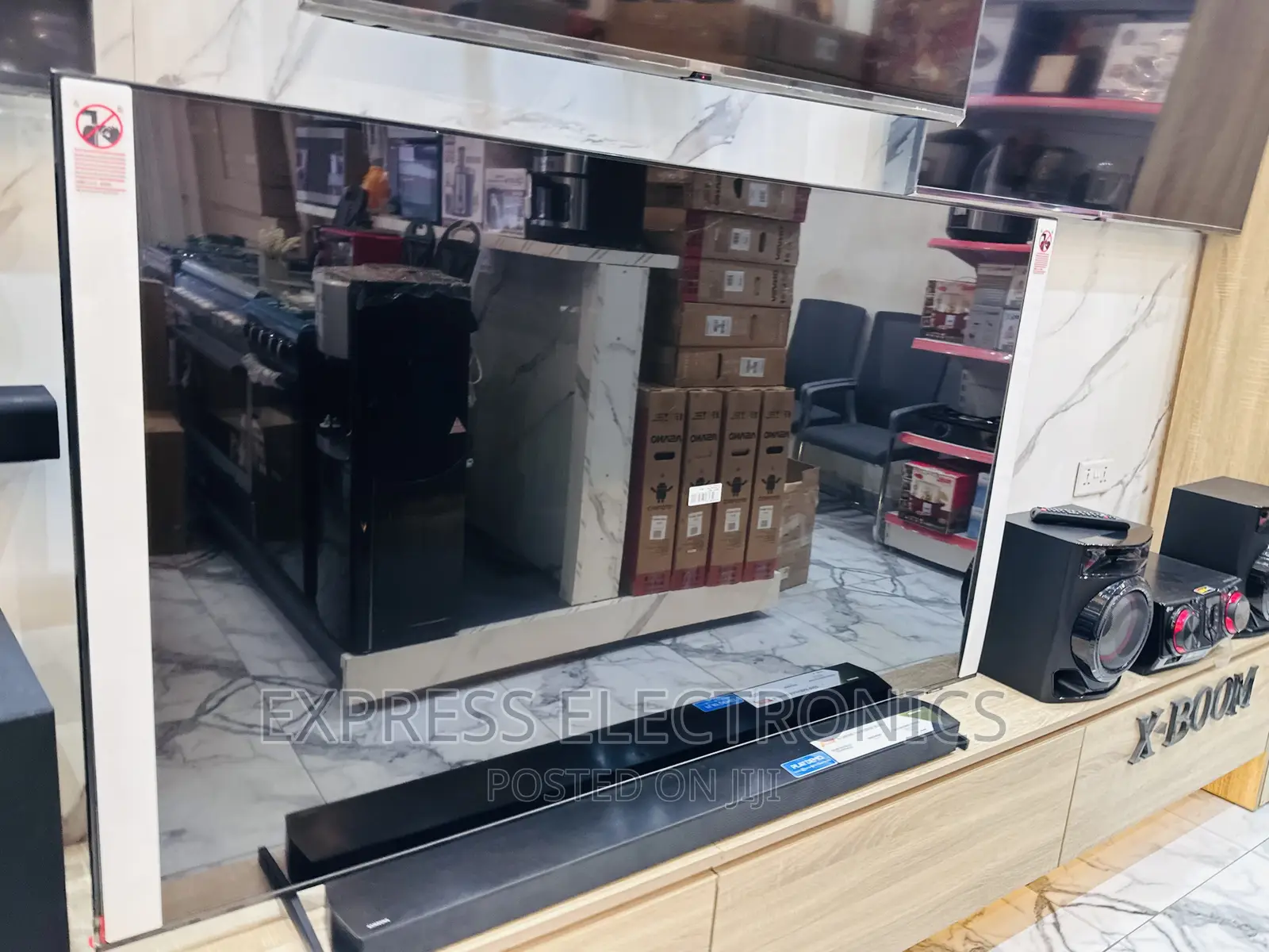 Super Easy to Control UHD Smart Samsung 55”Au7000 Tv 