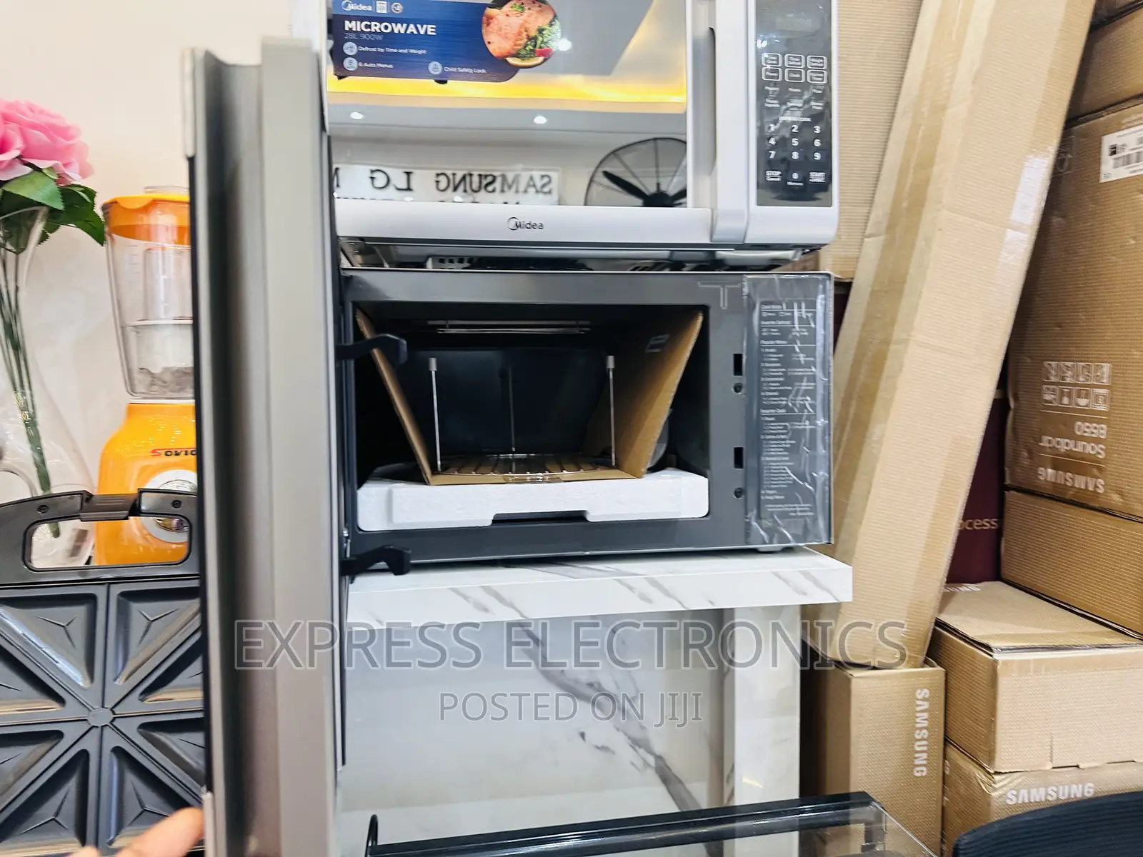 LG Microwave Oven Grill MH8265DIS Sliver 42L