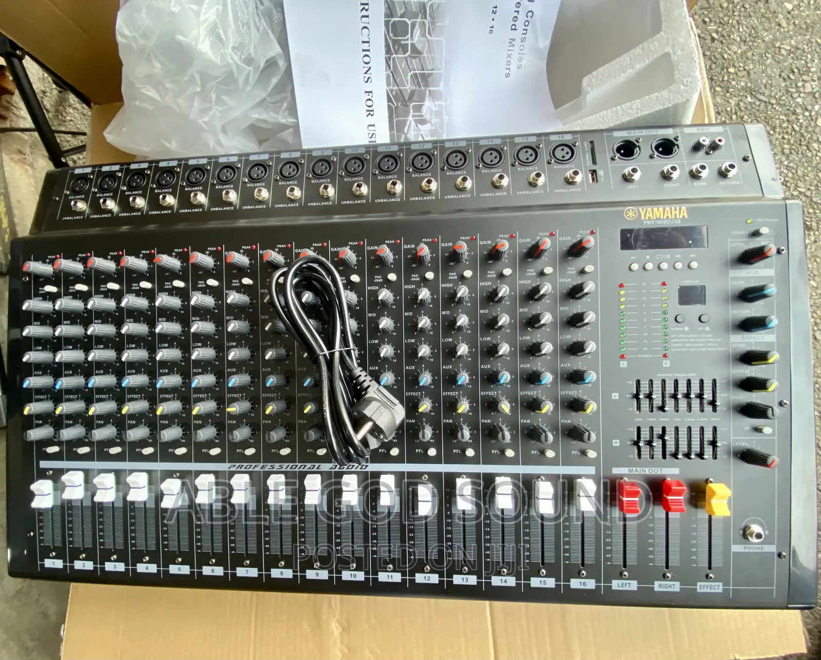 16 Channels Yamaha Powered Mixer