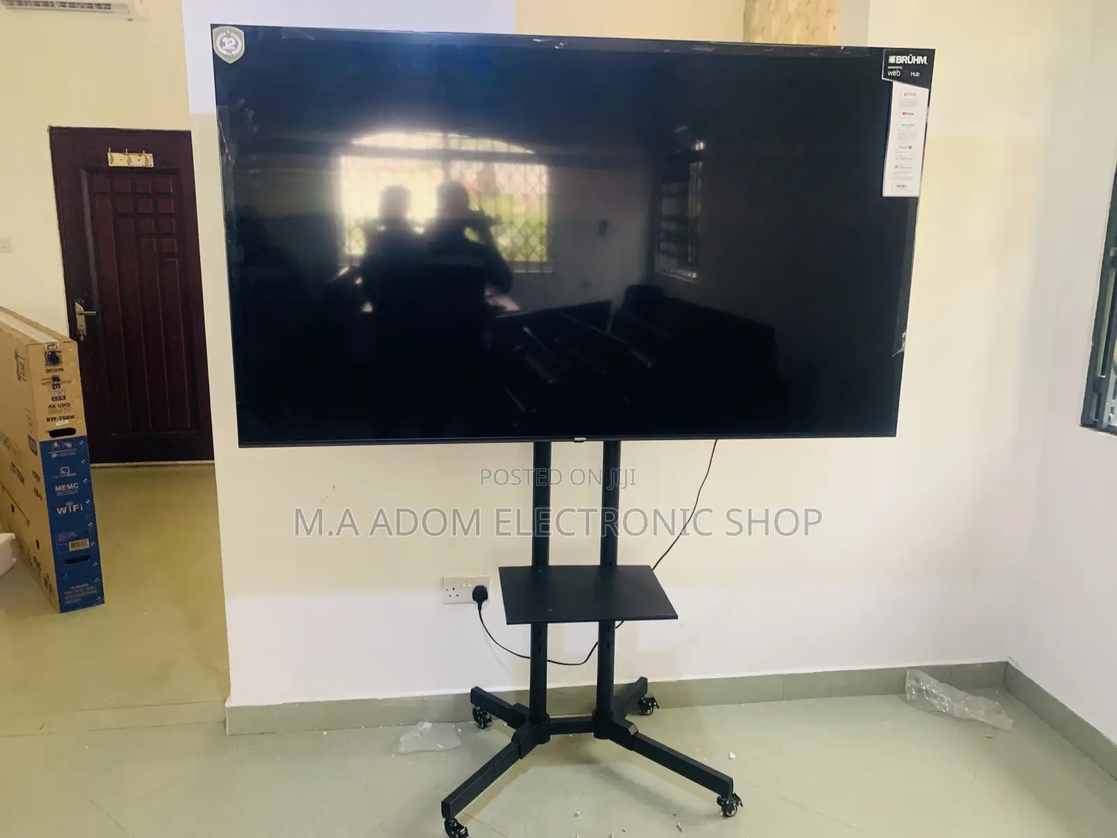 Industrial Commercial Mobile Tv Stand With Wheels 32”-70”