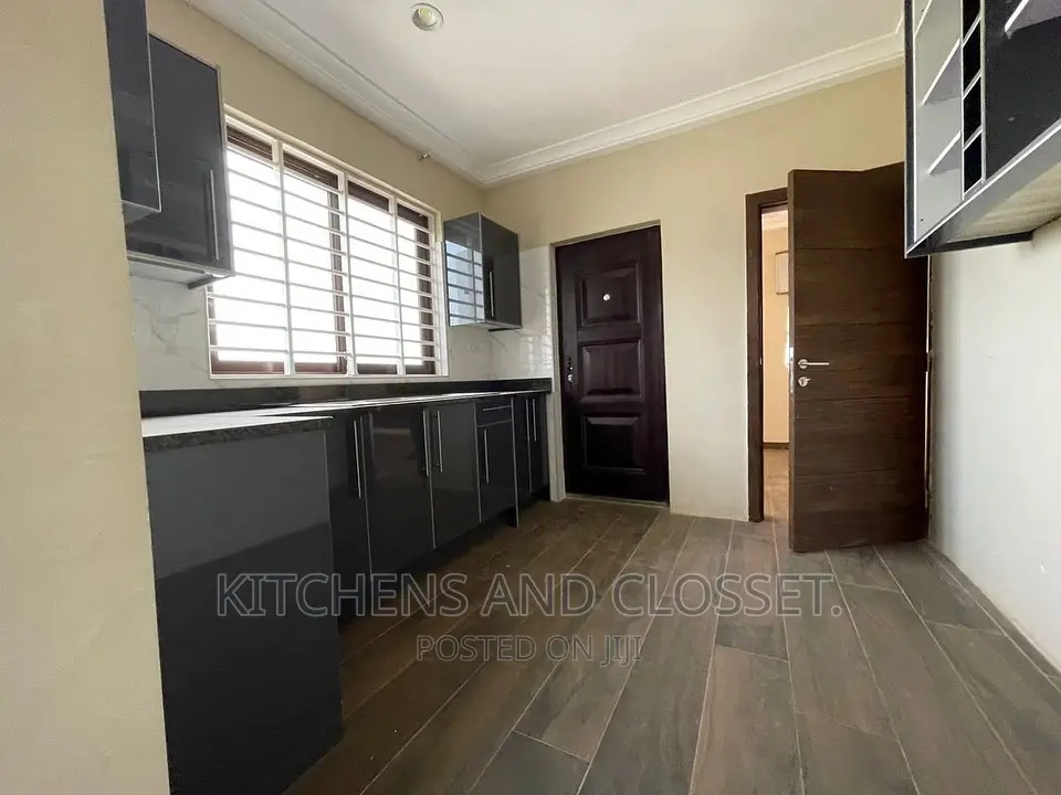 Modern Kitchen Cabinet