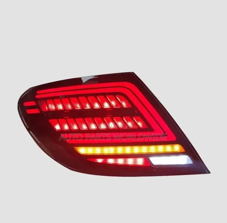 Mercedes Benz W204 2009-2014 Tail Lights Led