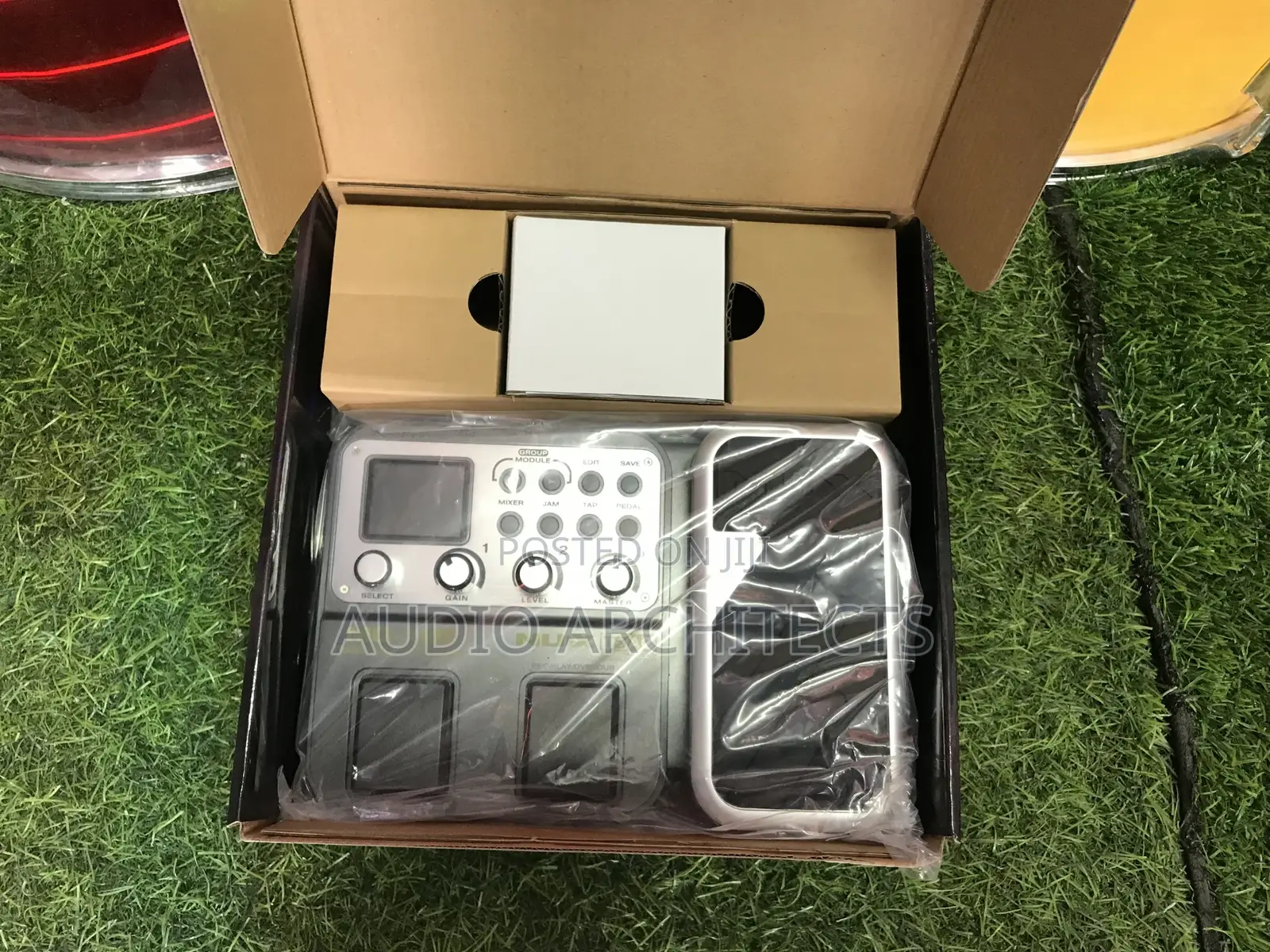 NUX MG 100 Bass Guitar Effect