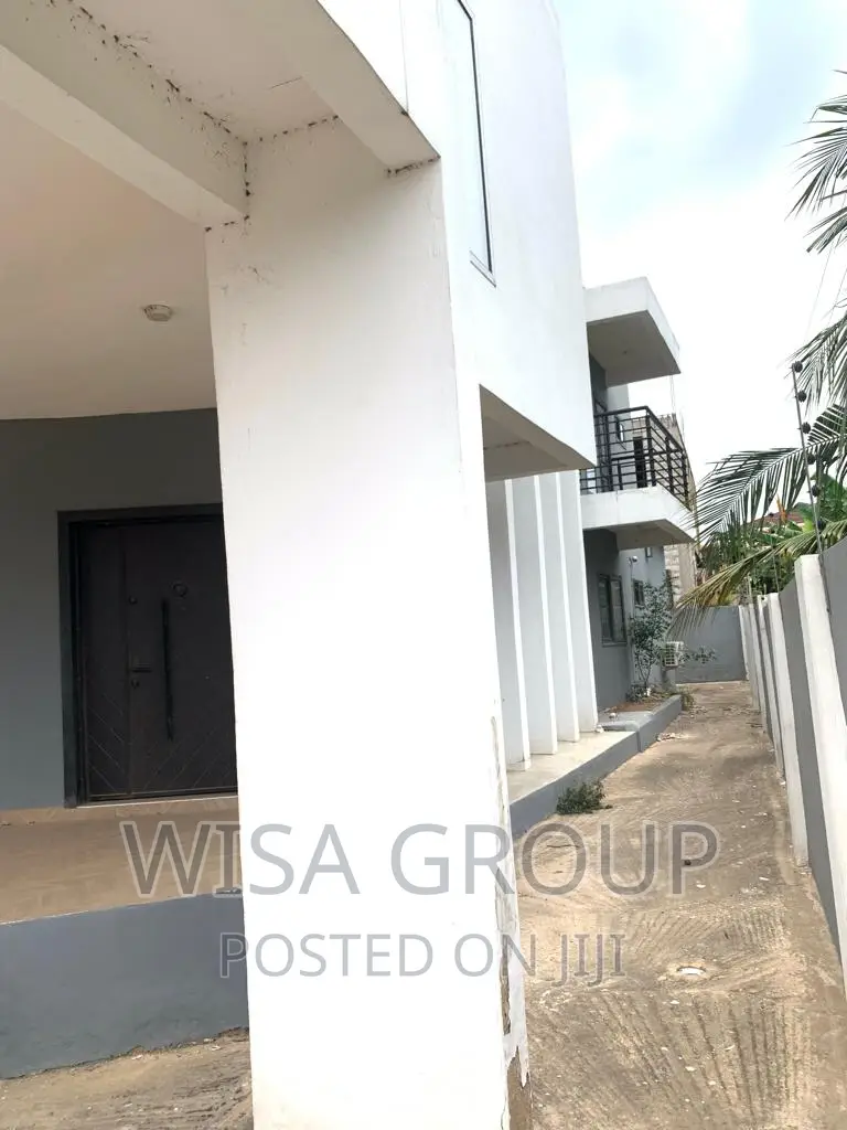 3bdrm Duplex in Wisa Groups, Accra Metropolitan for rent