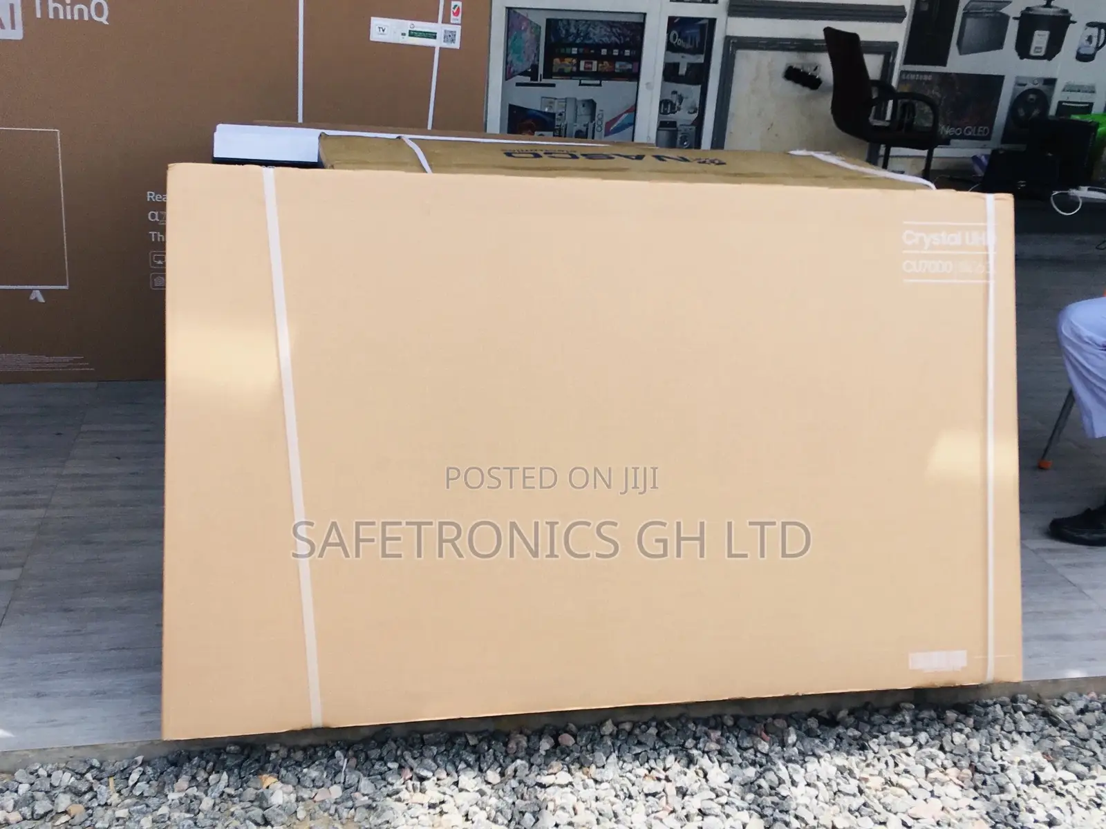 Black Samsung 75 Inches Glossy Led Smart Uhd Cu70 Tv
