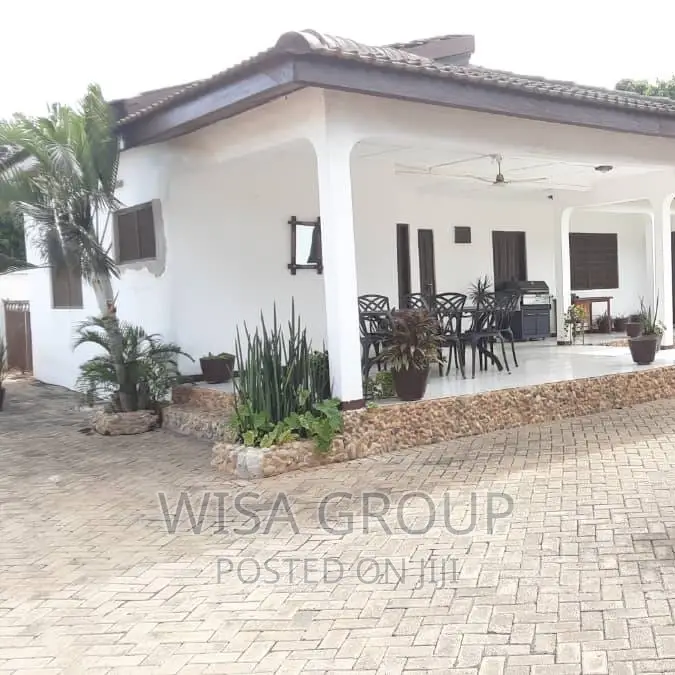 6bdrm House in Wisa Groups, Accra Metropolitan for sale