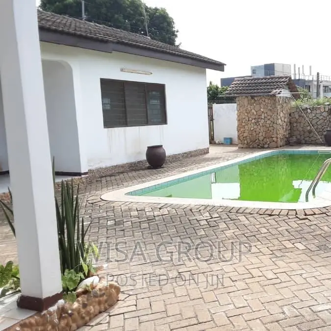 6bdrm House in Wisa Groups, Accra Metropolitan for sale