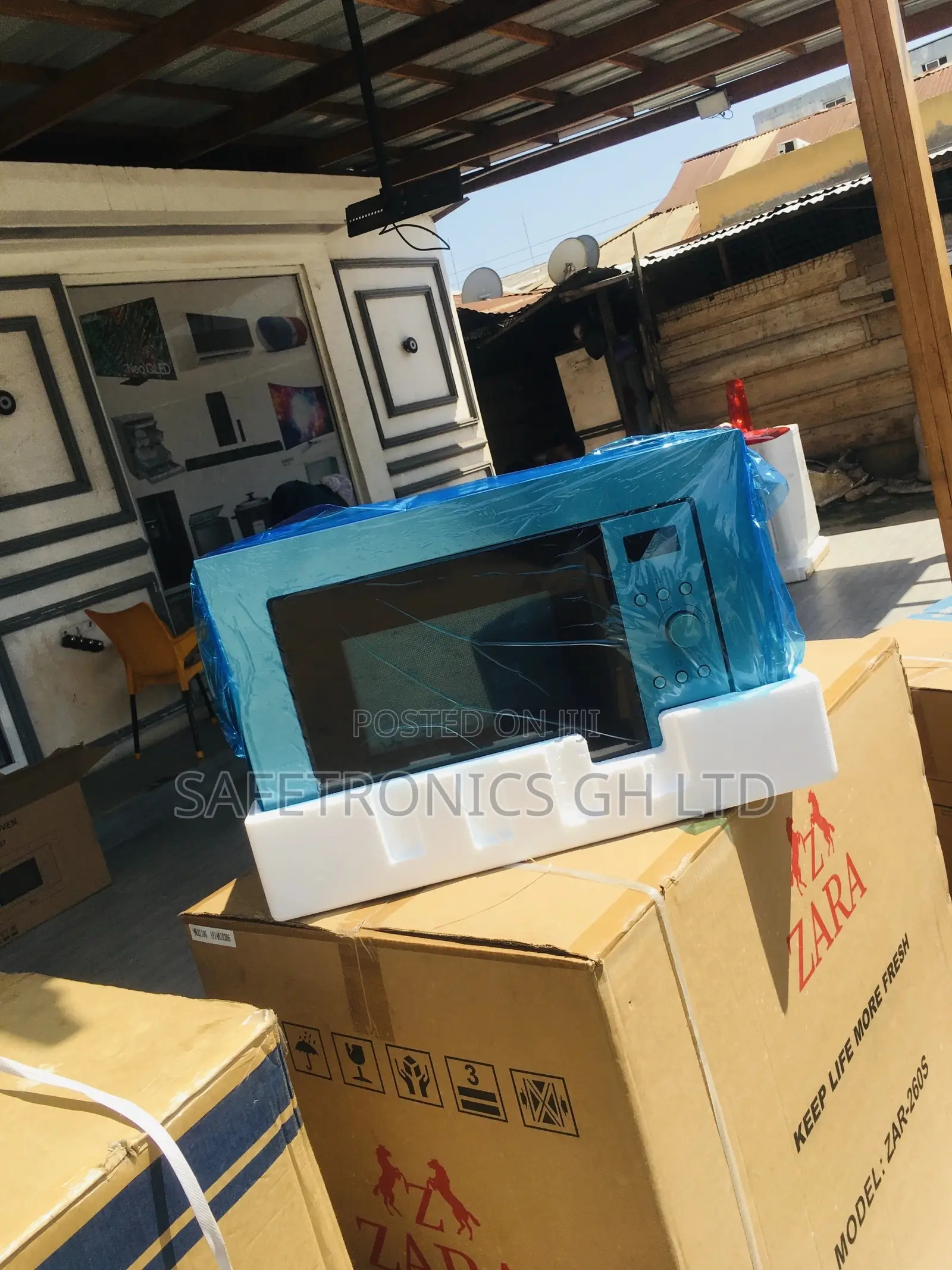 Great AM717BS7 17 Liters Midea Microwave Built-In