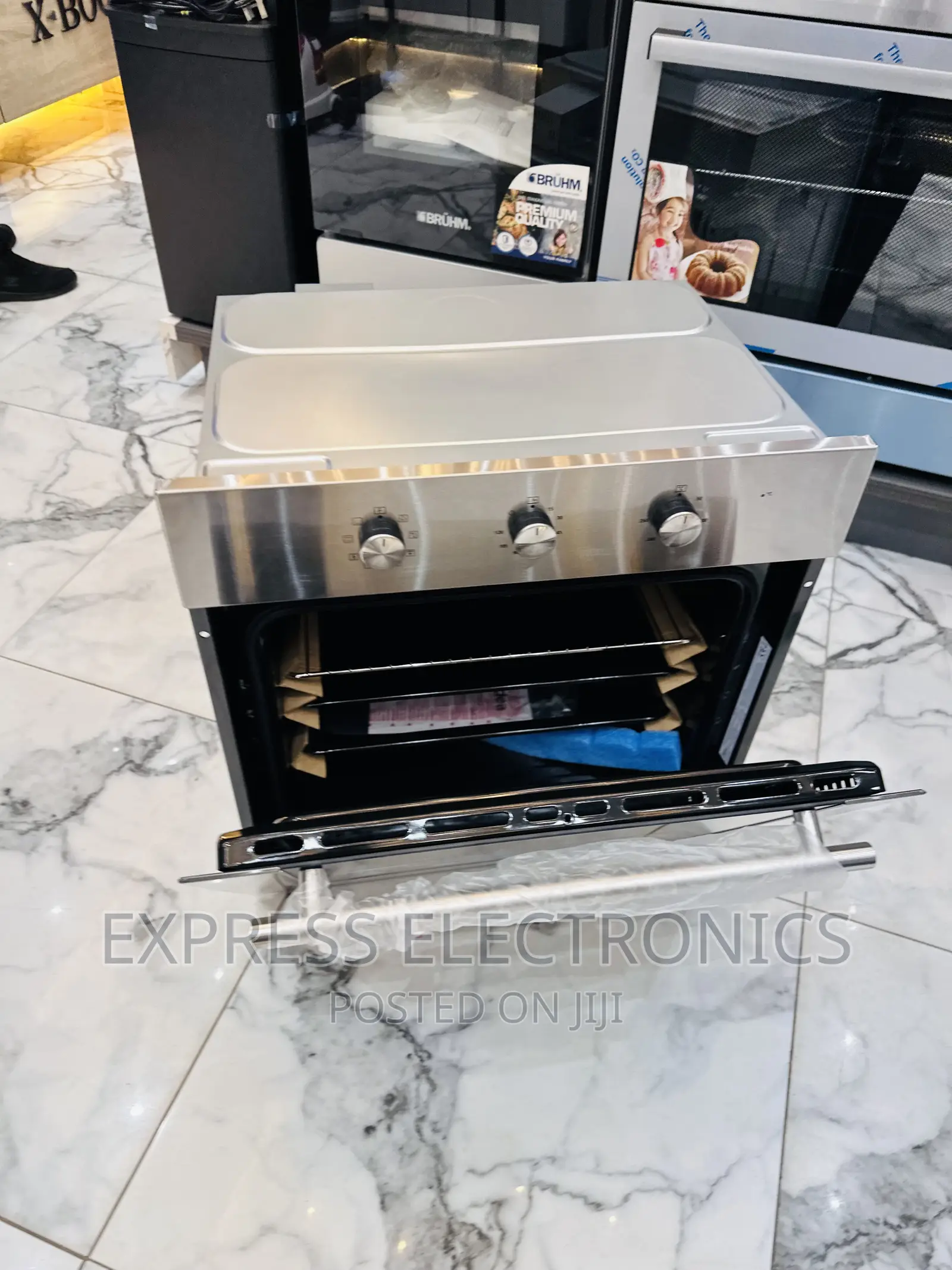 Classy Sleek Sliver Microwave Oven 65m80m1-012 Midea