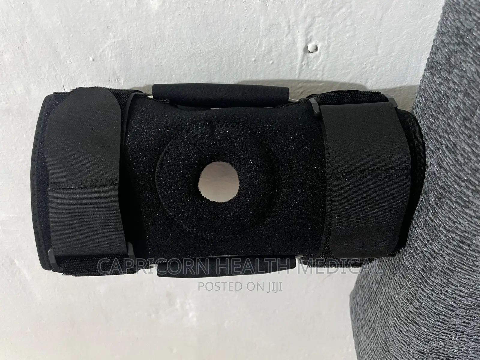 Knee Brace With Metal Support
