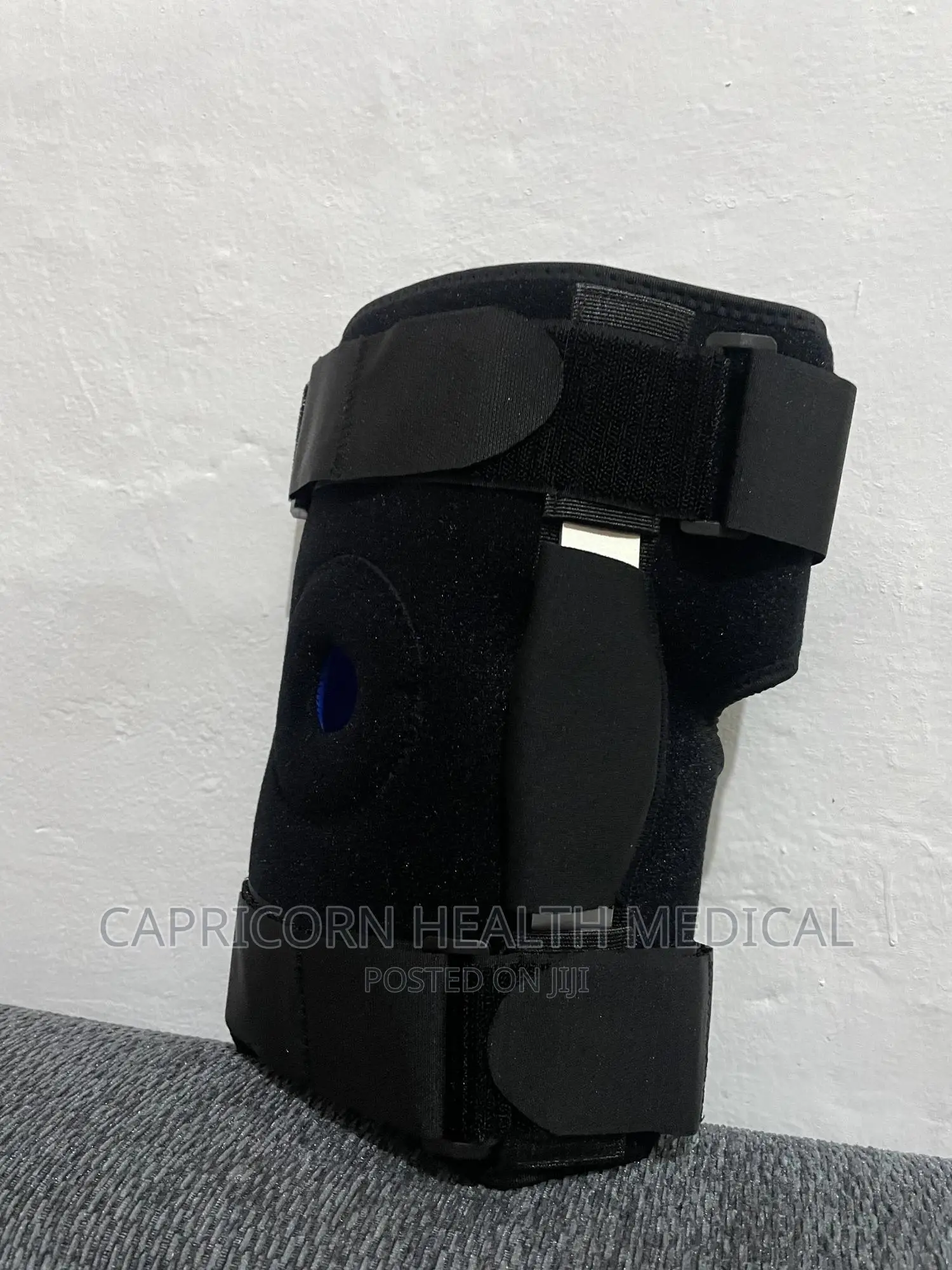 Knee Brace With Metal Support