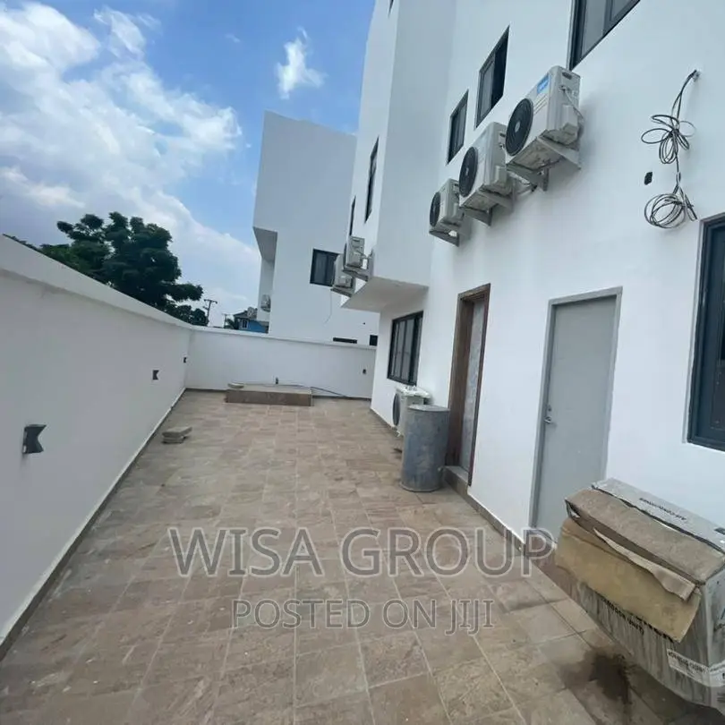 5bdrm Duplex in Wisa Groups, Accra Metropolitan for sale