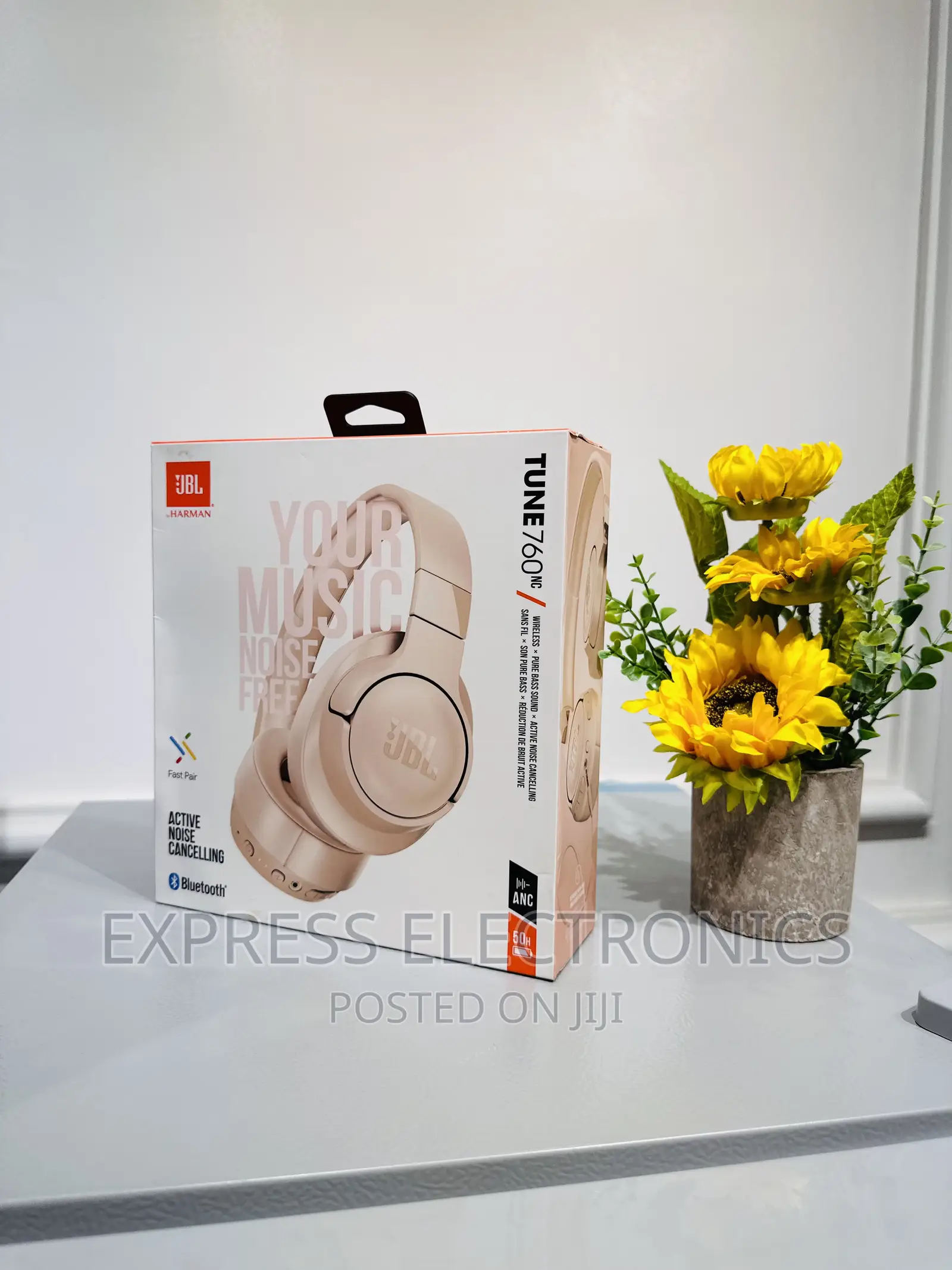 Classy Sleek JBL Headphone JBL 760