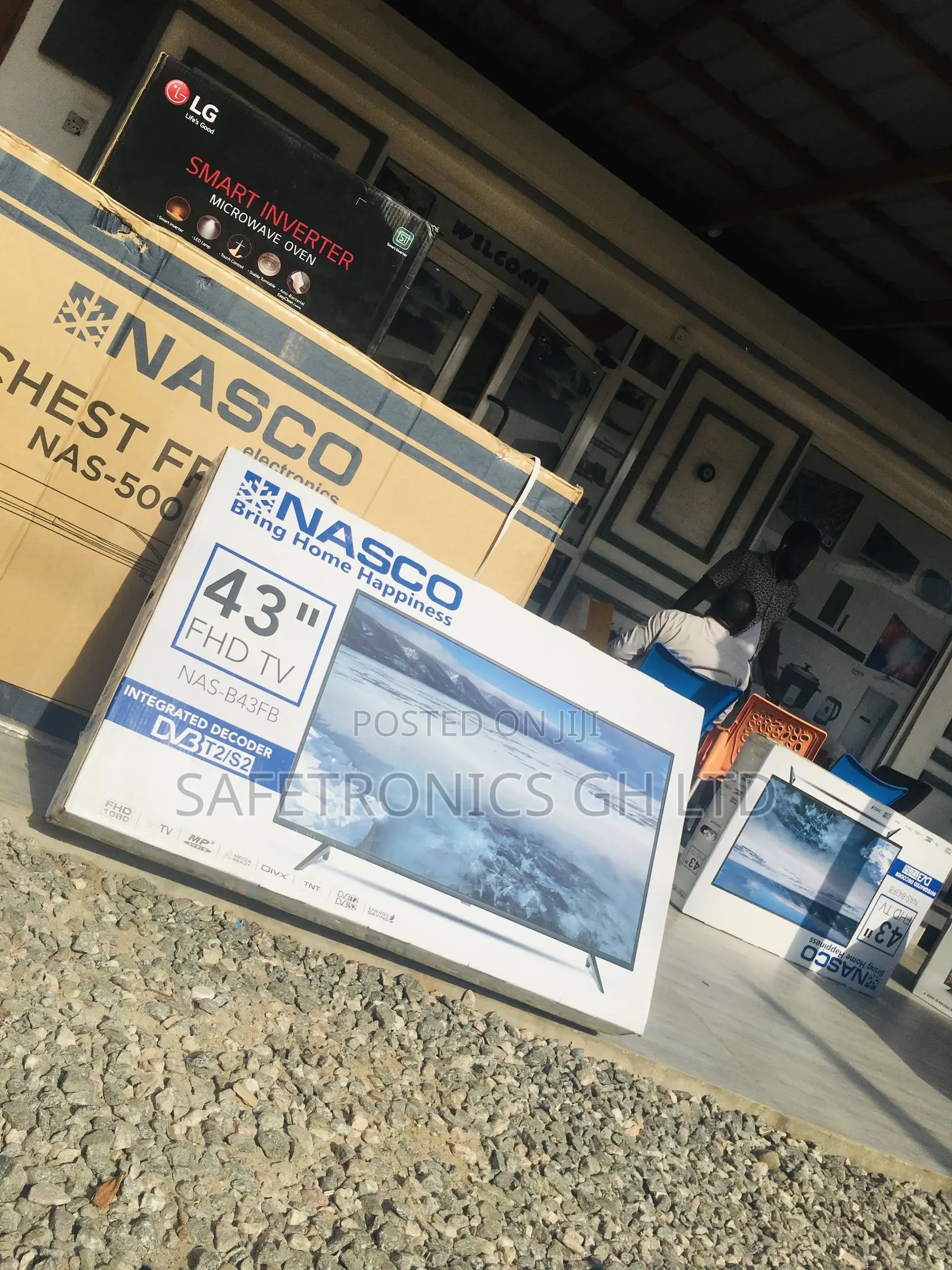 43 Inches Glossy LED Nasco Black Satelliet Digital Tv 