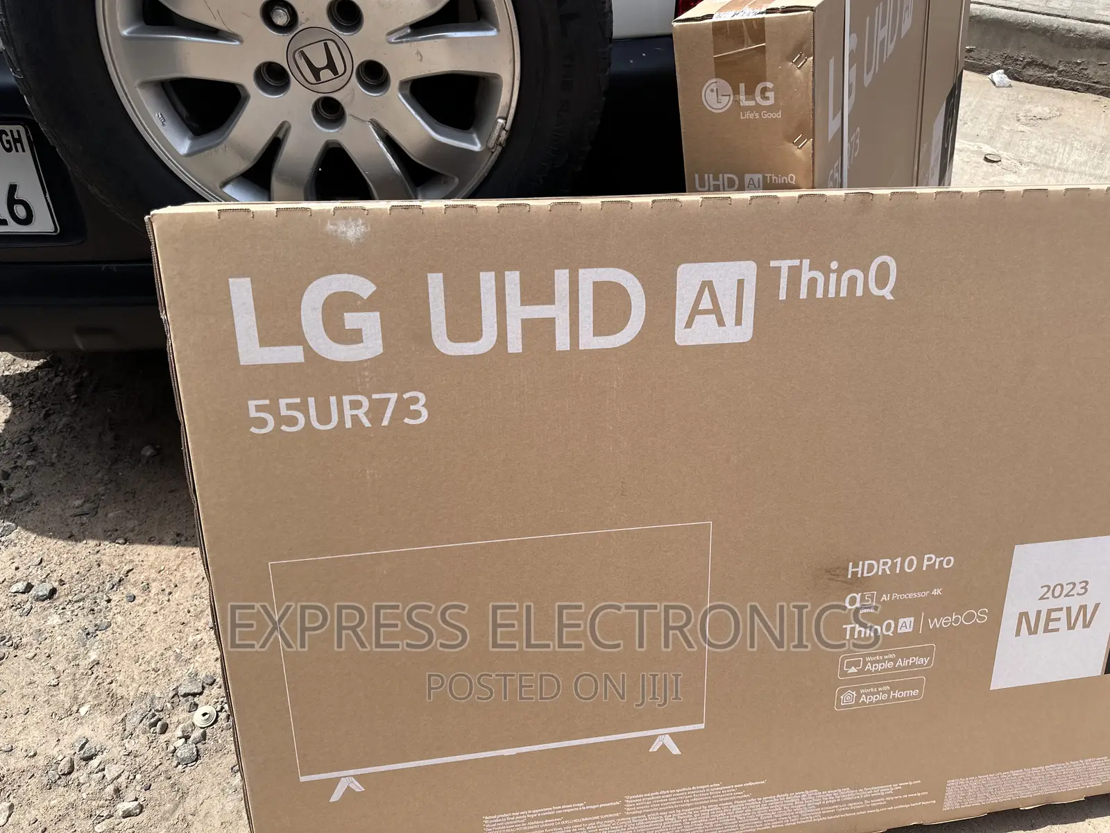 Ultimate Streaming LG UHD 55”UR720 Smart Glossy LED Display