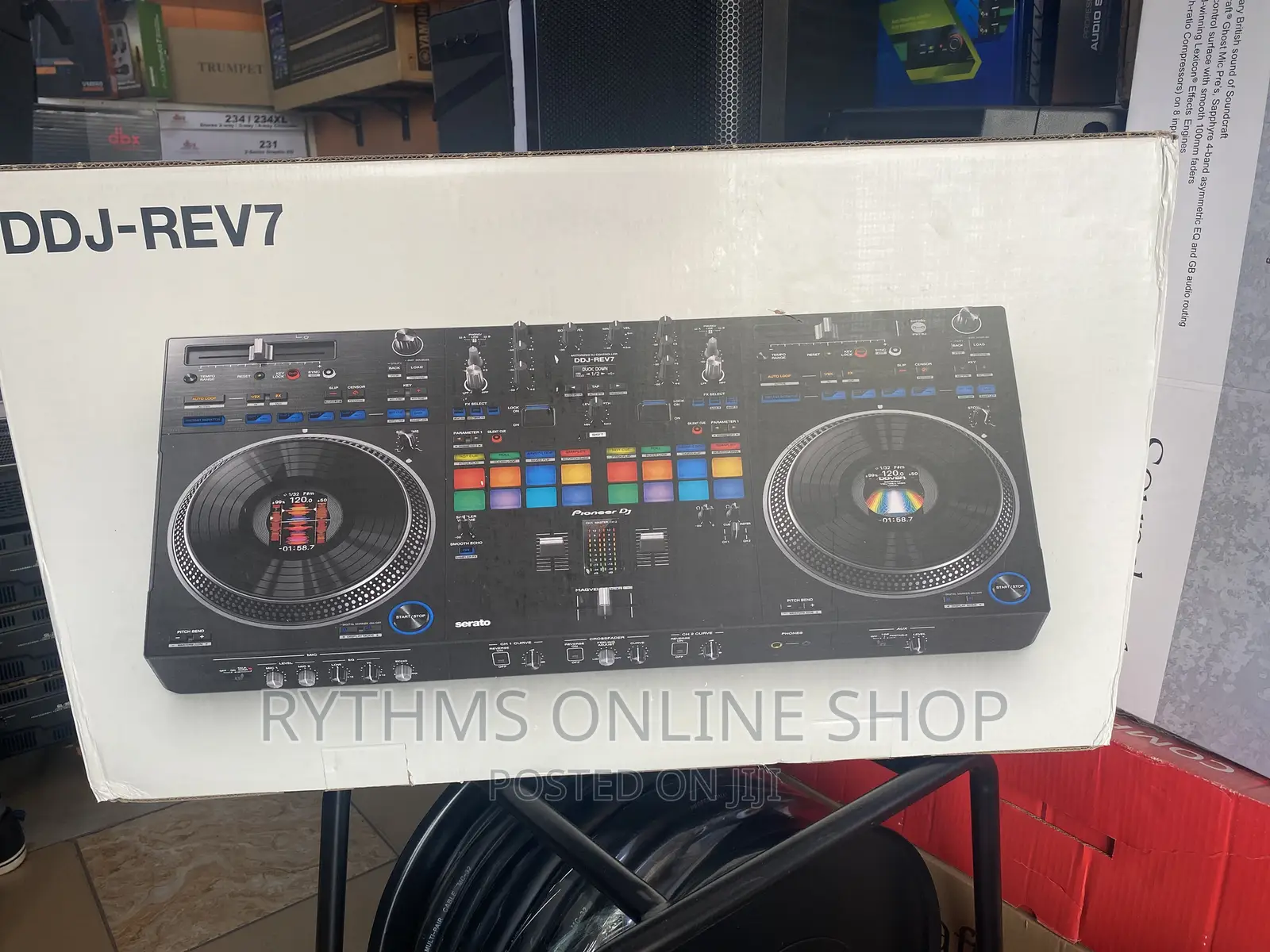 Pioneer DDJ-REV7 Controller
