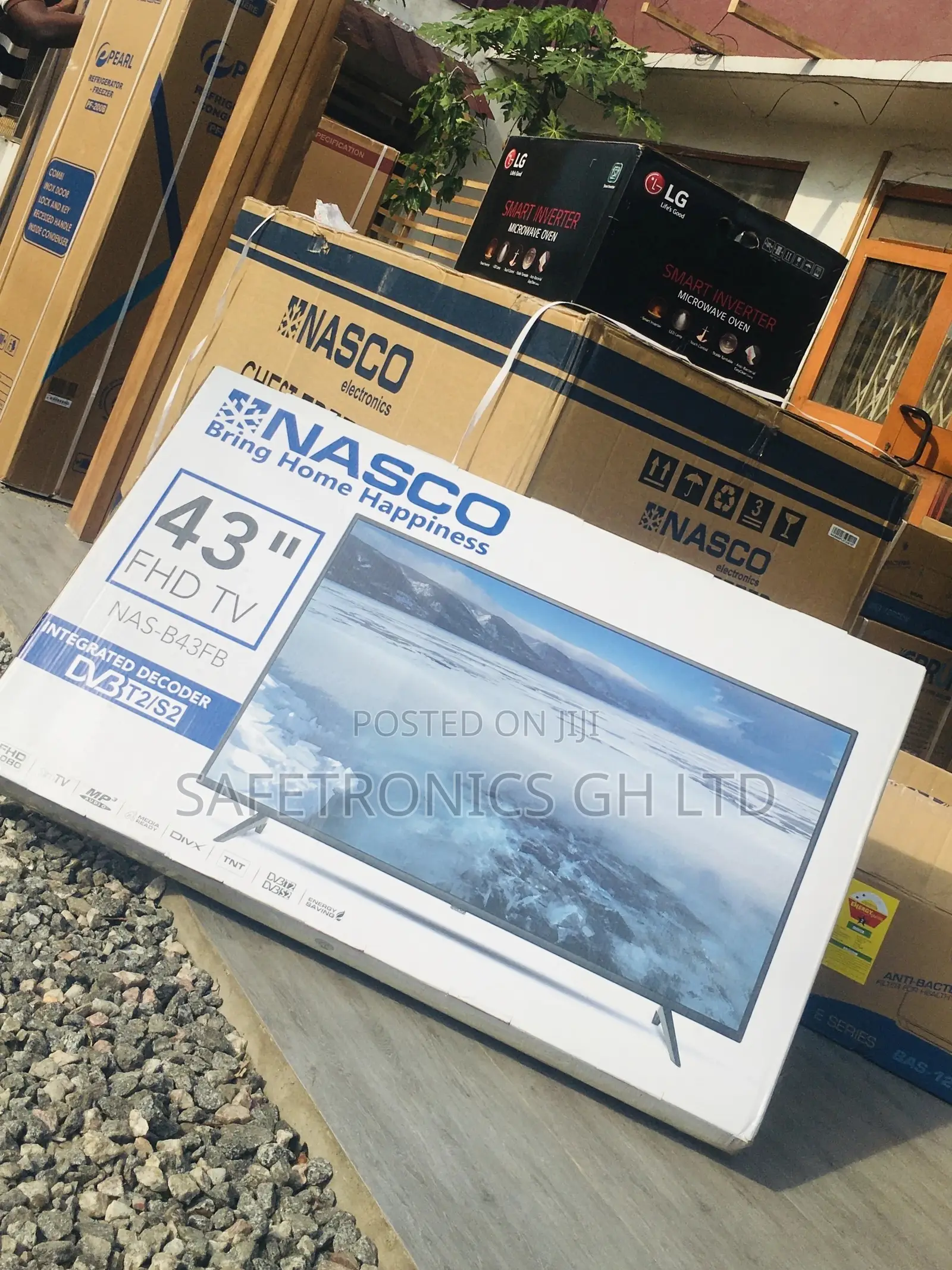 Nasco Black Led Glossy 43 Inches Digital Satelliet Tv