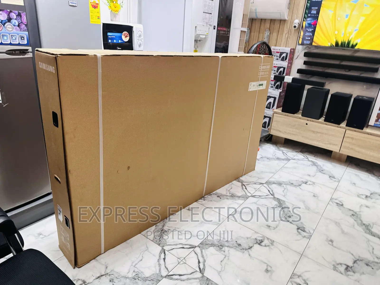 Ultra Fast  Mode Display UHD Smart Samsung 75”Cu7000 Tv