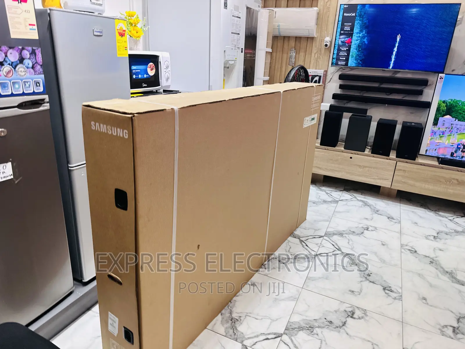 Triluminos Display UHD Smart 75”Cu800 Tv Samsung
