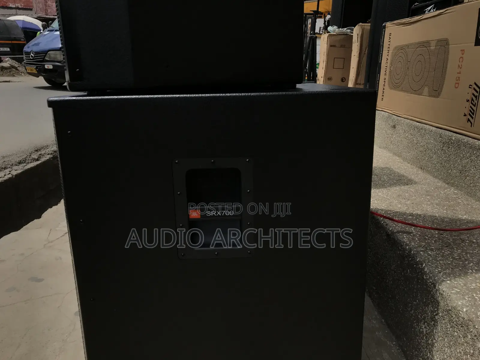JBL Single Bass / Sub Speaker Srx700