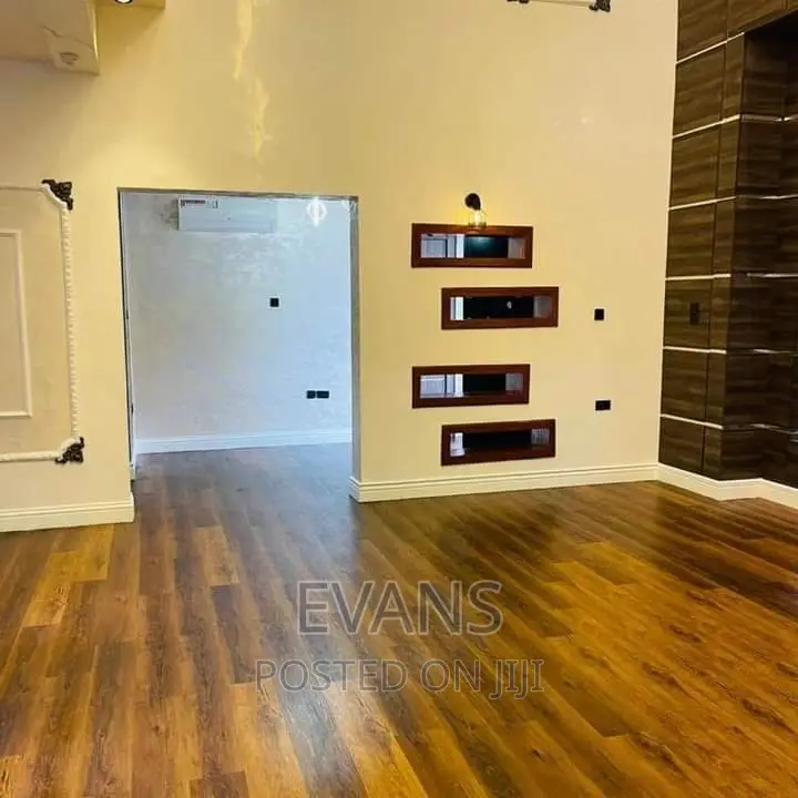 Vinyl, Laminate and SPC Installer